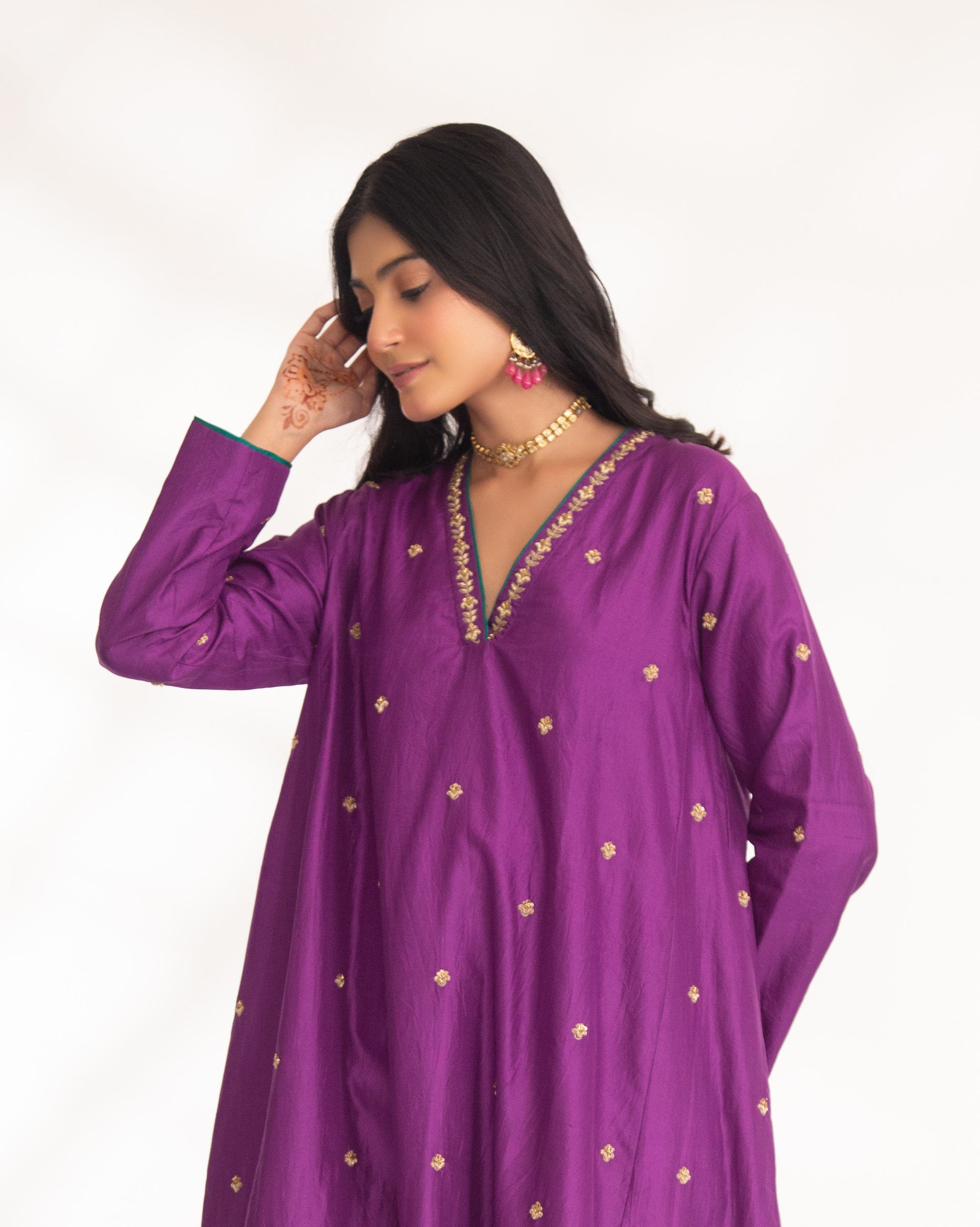 CY Chhaya Mehrotra Iya Purple Kurta Set Closeup 1
