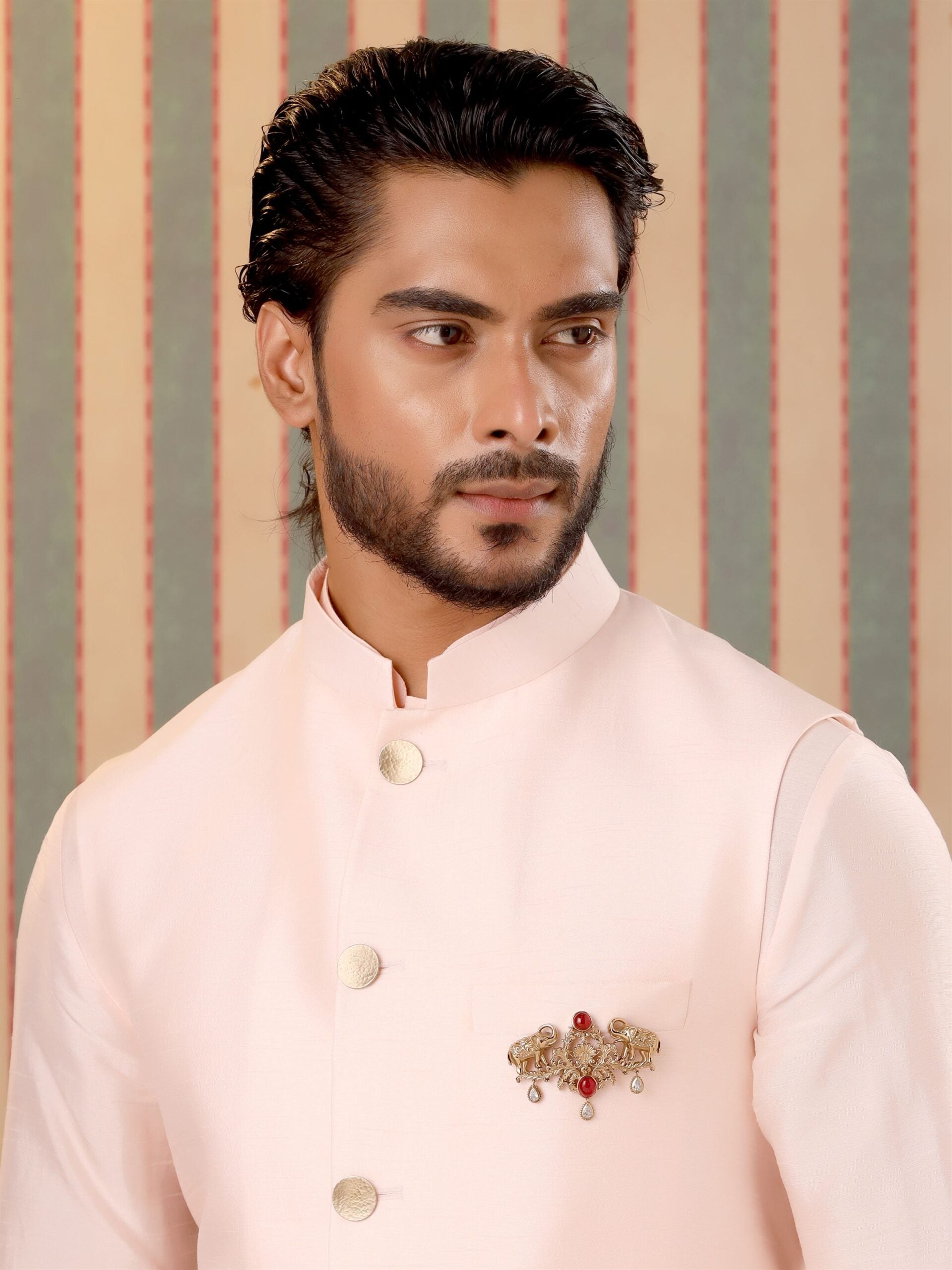 CY Cosa Nostraa Shaahi Haathi Red Brooch Front 3