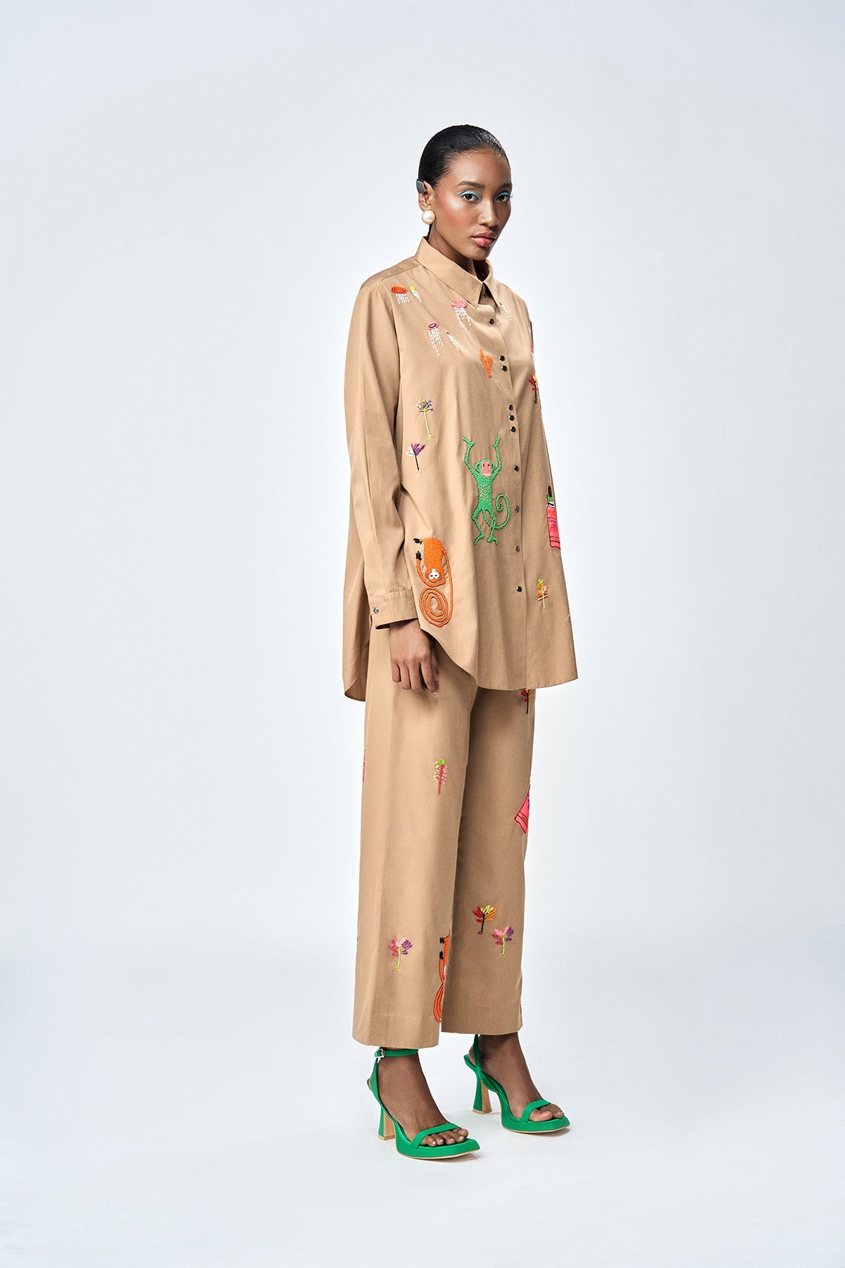 STRAIGHT PANTS OF ( FUNKY MONKEY BAGGY SHIRT )