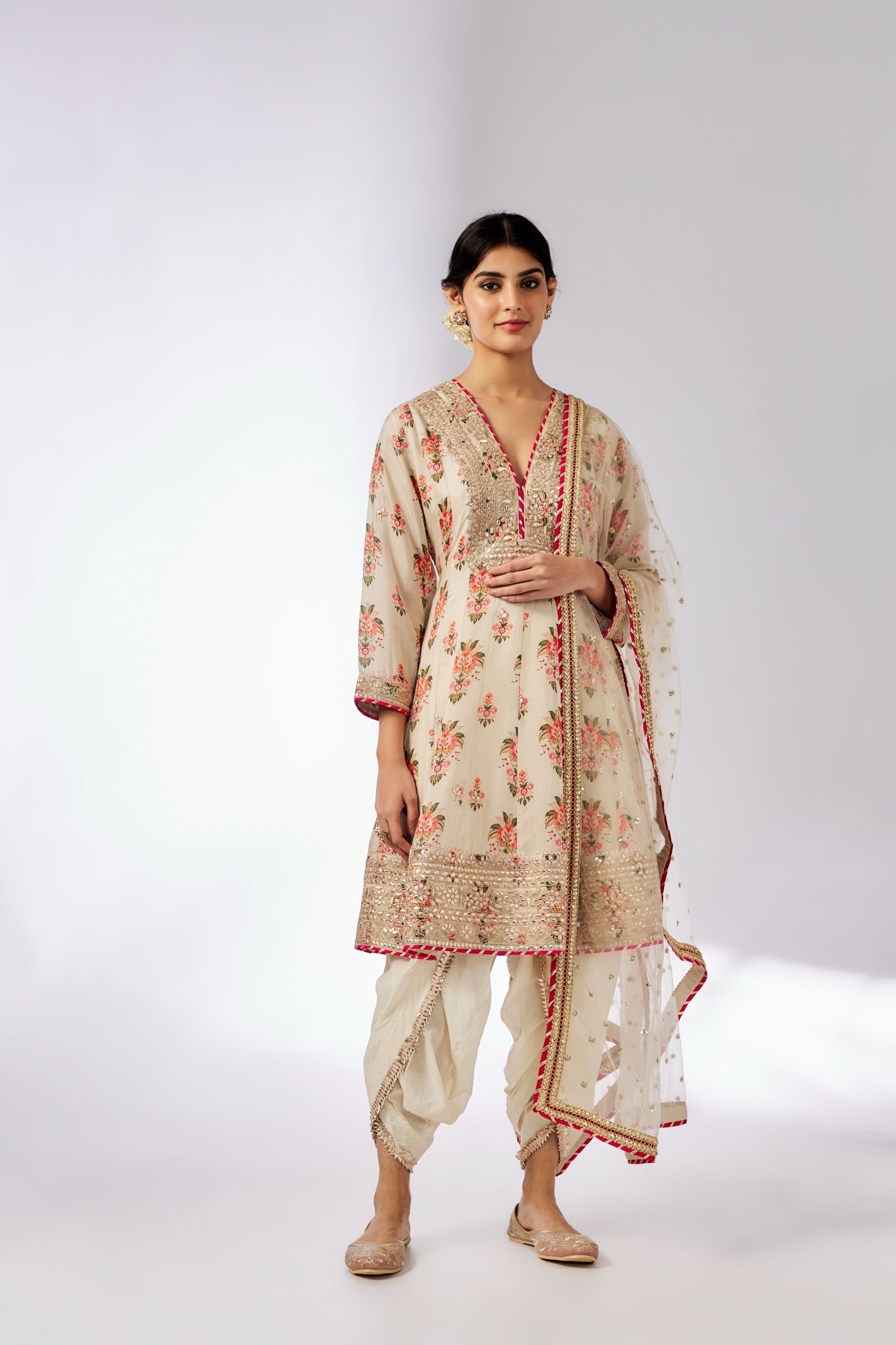 CY Gopi Vaid Ekta AG Ivory Dhoti Set Front 3