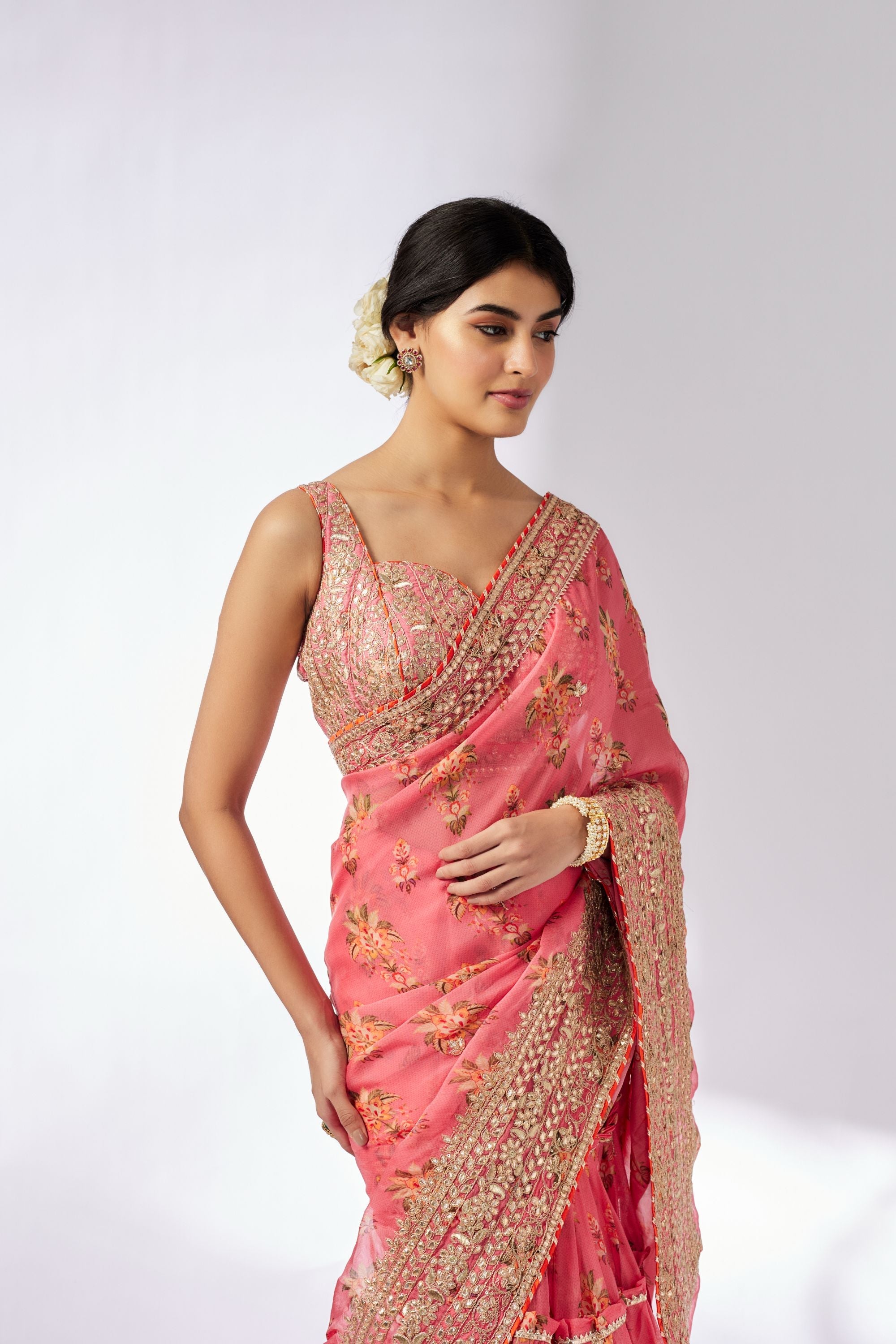 CY Gopi Vaid Mahira Pink Saree Set Closeup 1