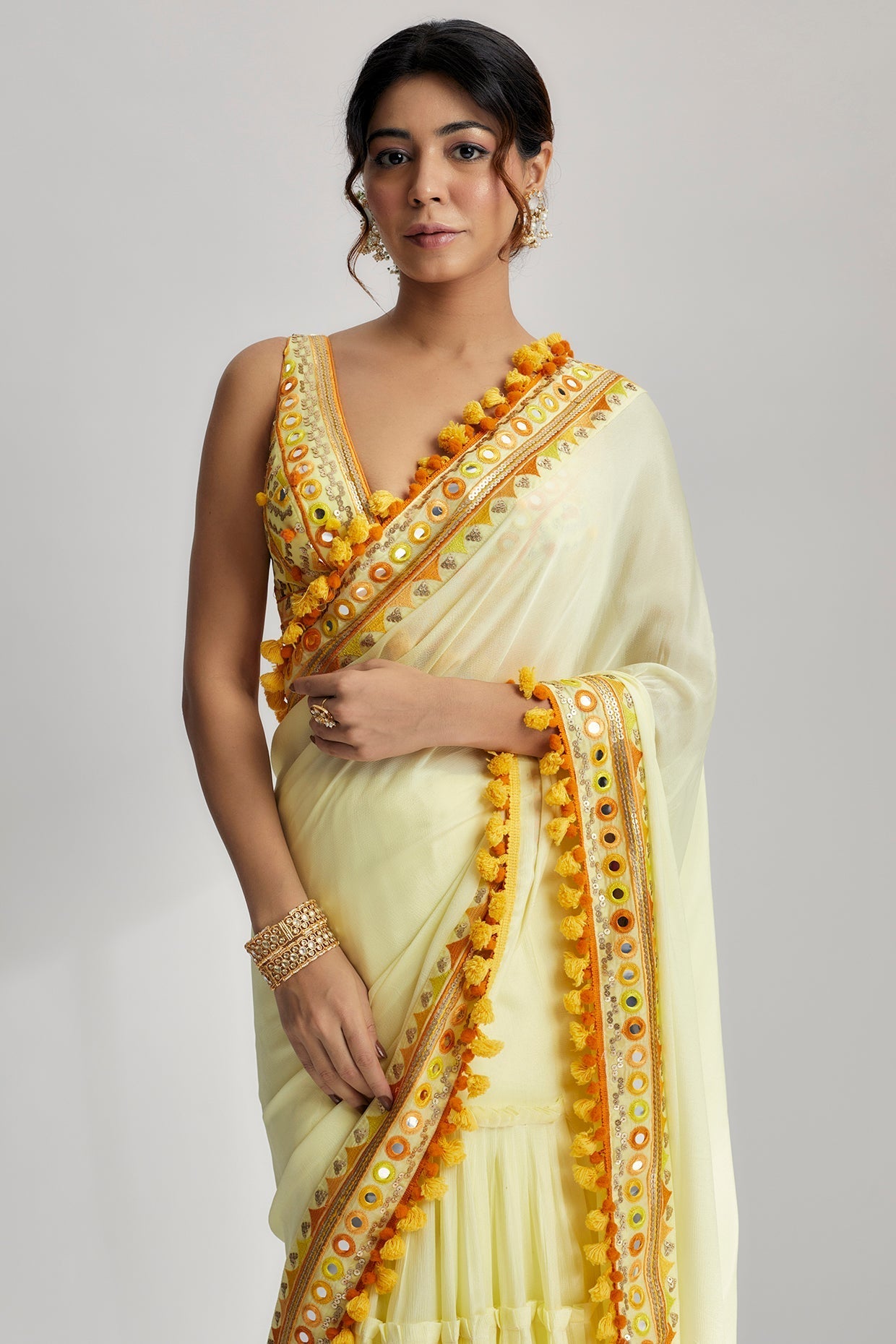 CY Gopi Vaid Srini Saree Closeup 2