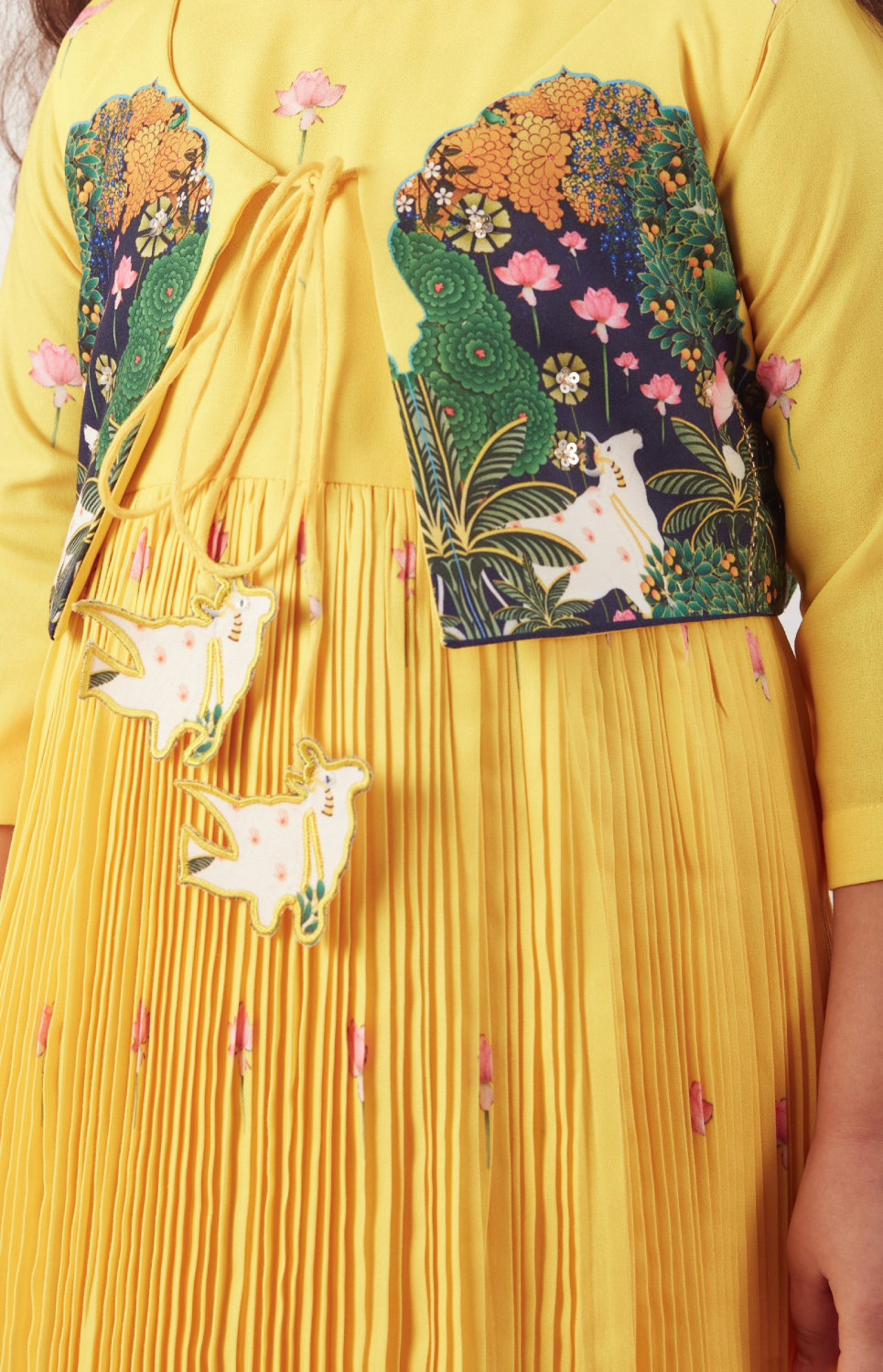 YELLOW PICHWAI ANARKALI JACKET SET