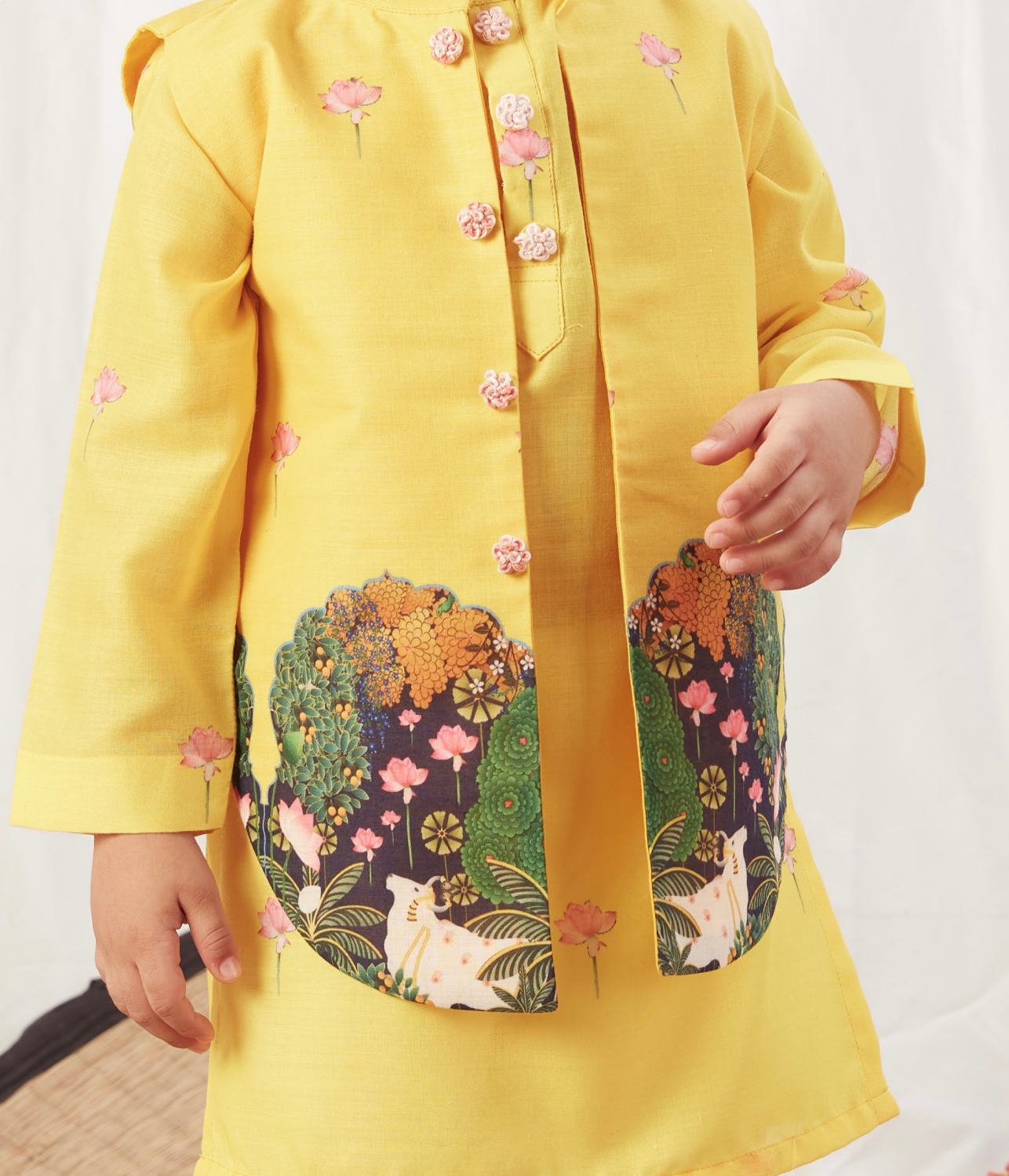 YELLOW PICHWAI BANDI SET