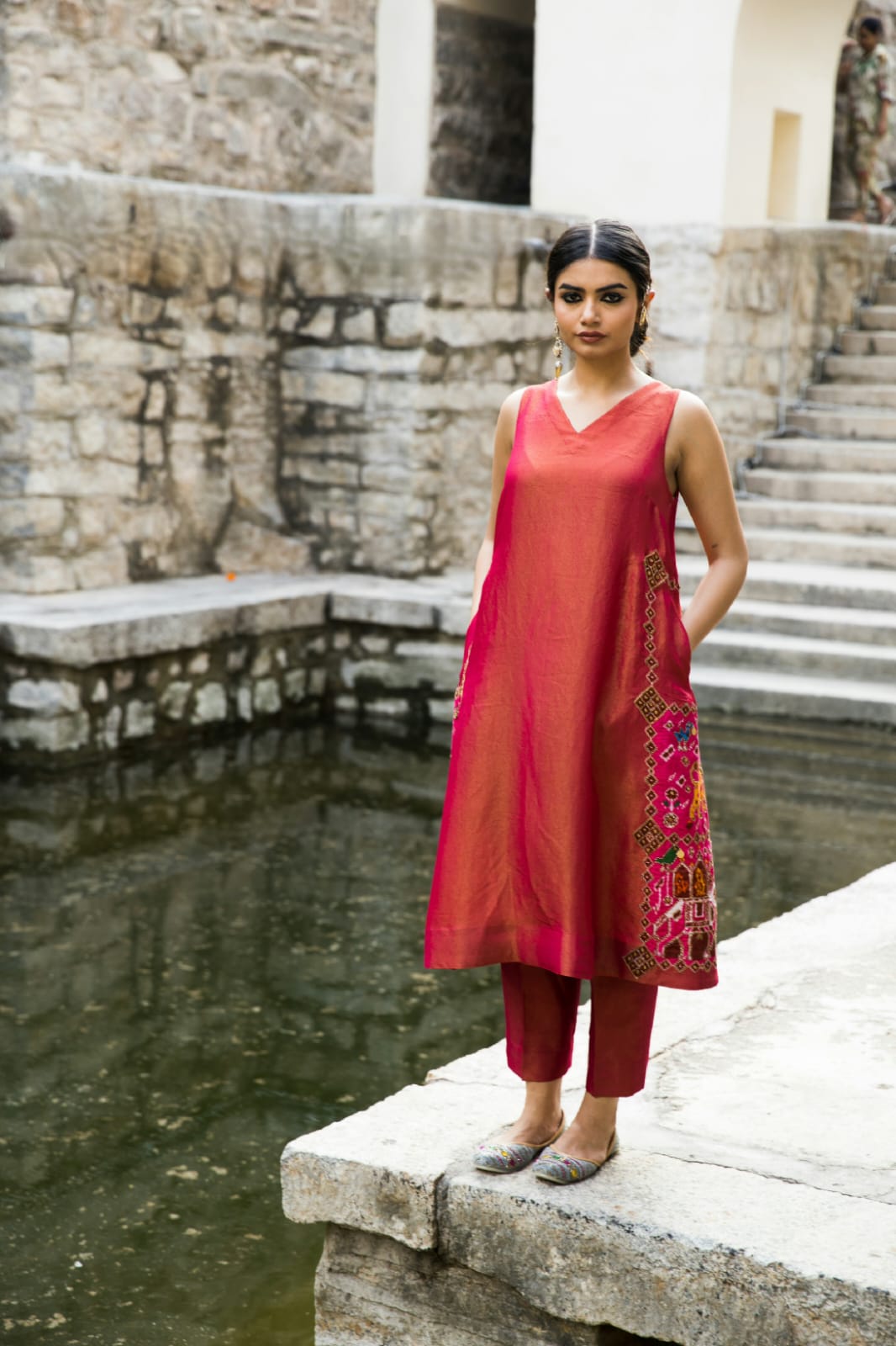 Sufi-Raspberry Pink Patola Kurti Set