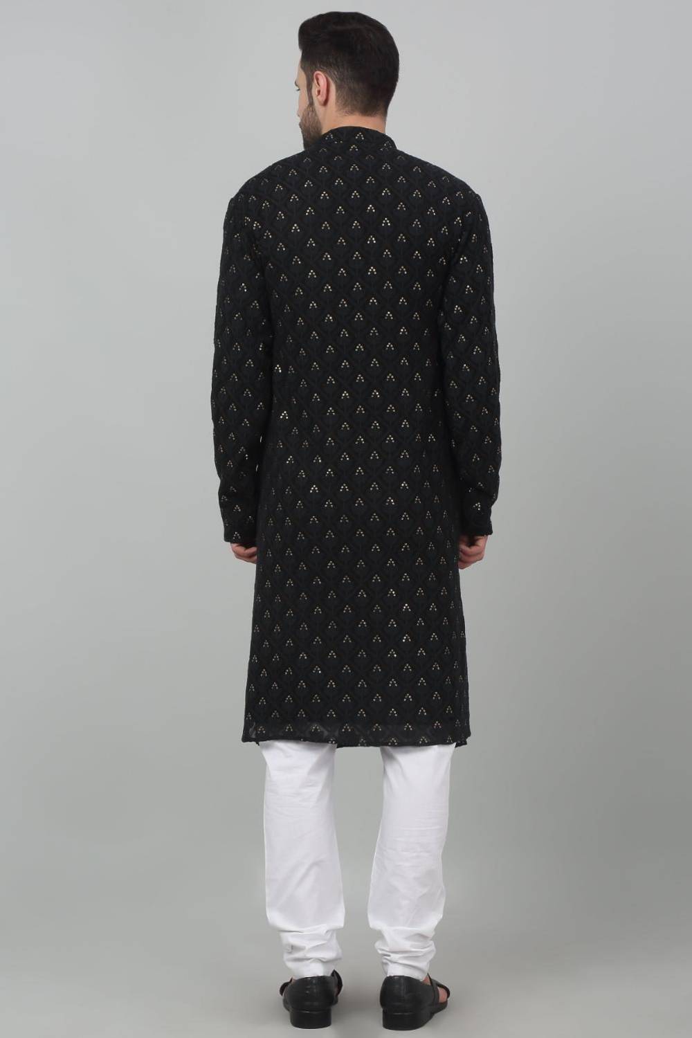 Jahaan Thread Embroidered Kurta Set