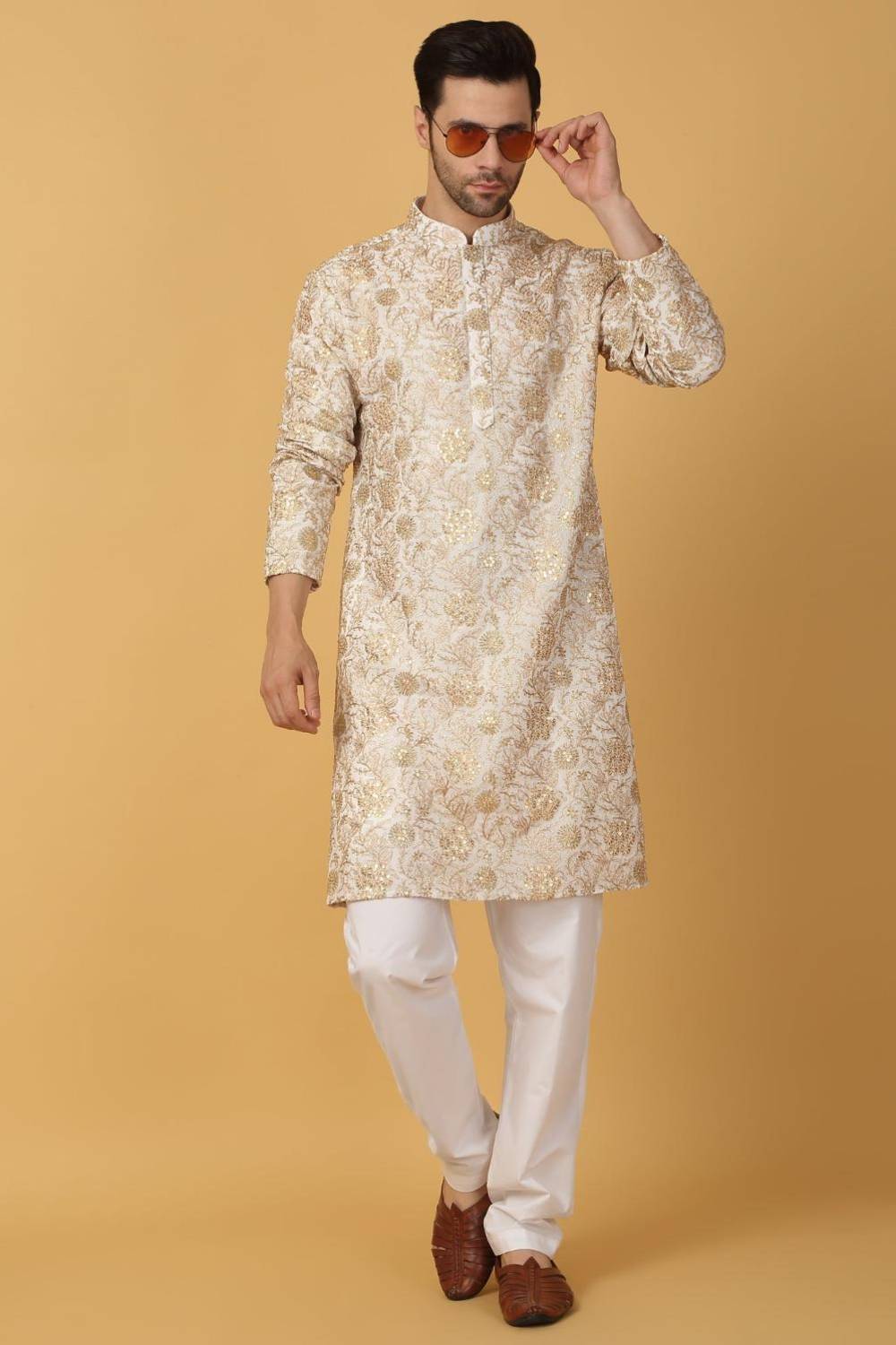 Zar Firdaus  Embroidered  Kurta  Set - Ivory