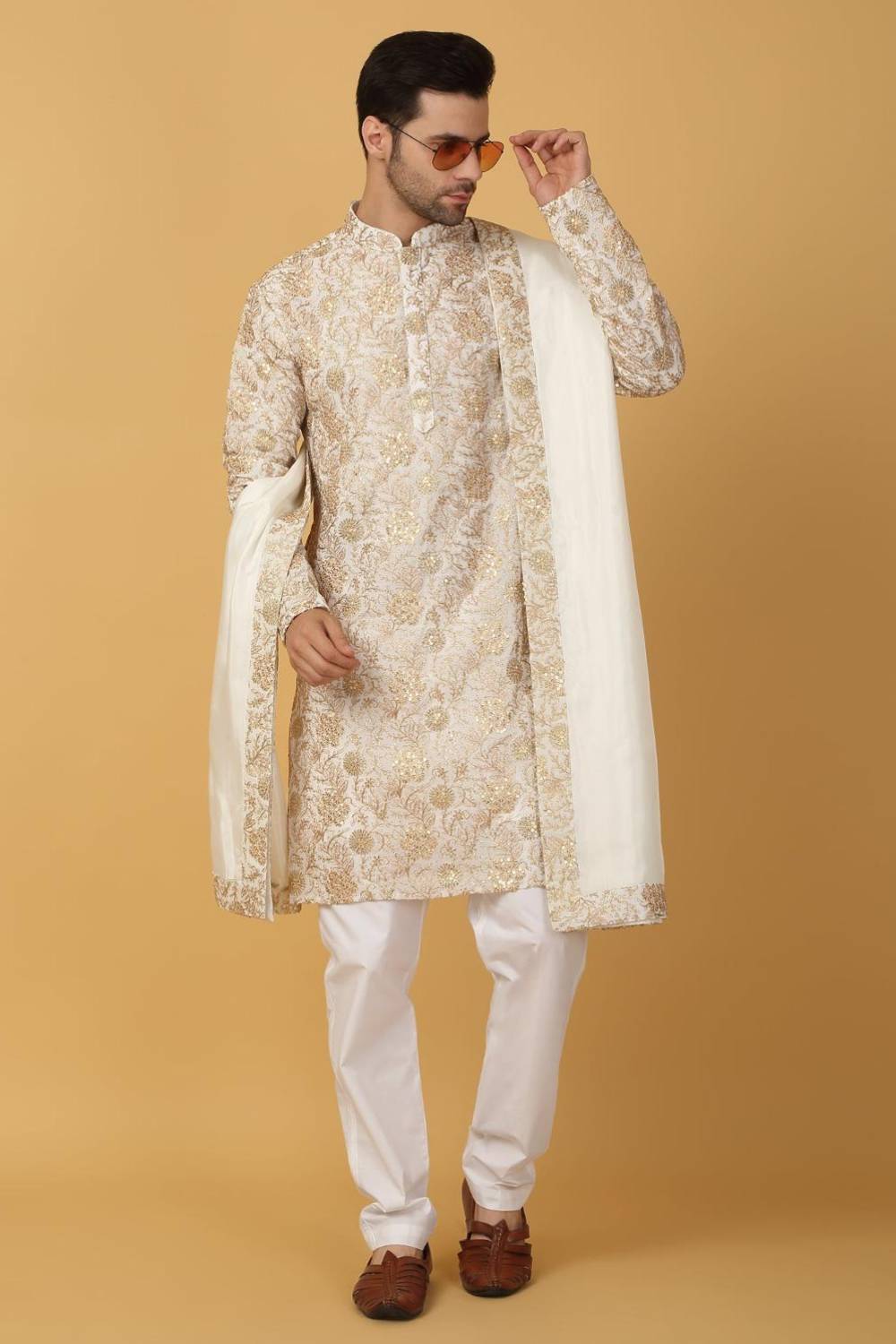 Zar Firdaus  Embroidered  Kurta  Set - Ivory