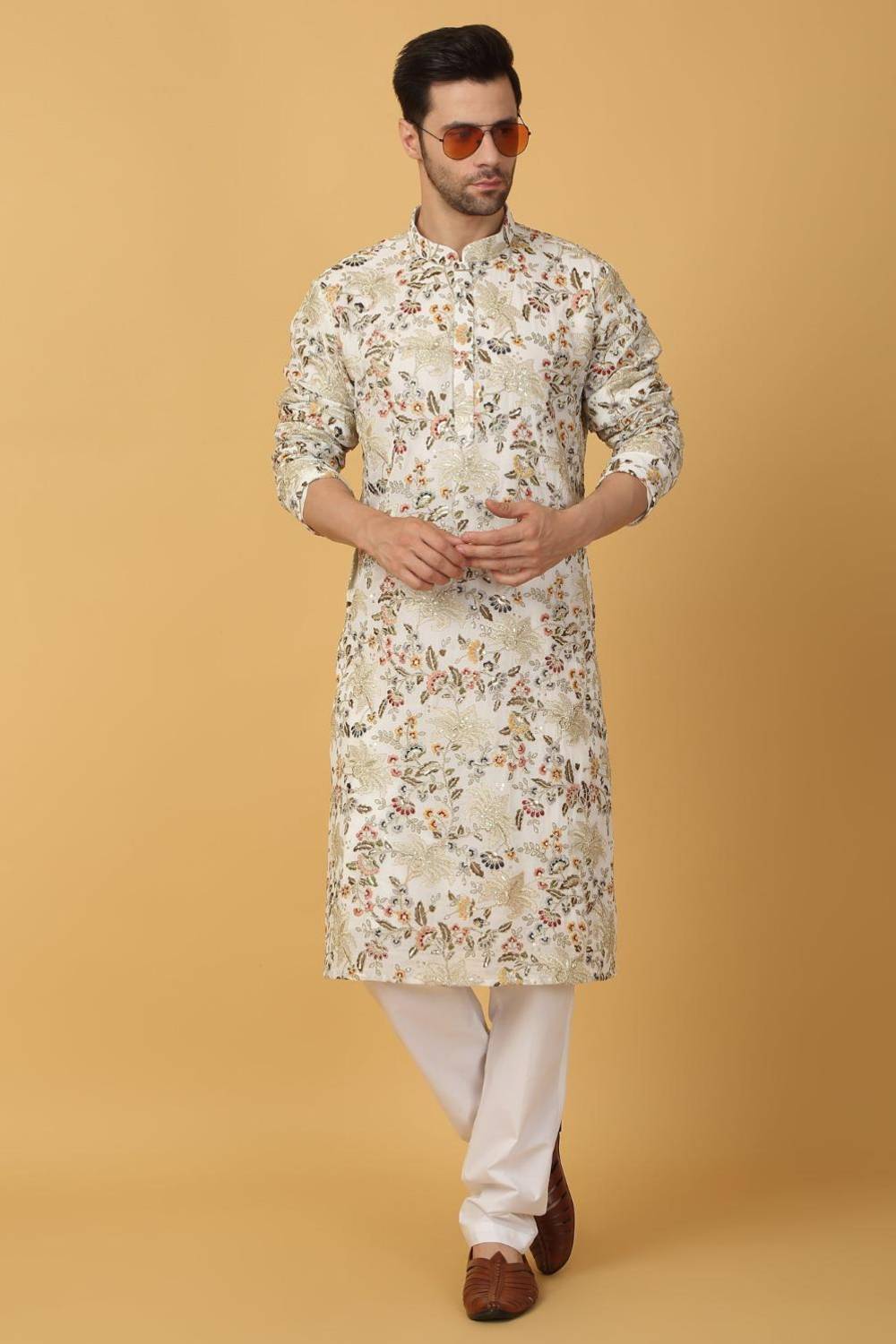 Aham Pushp Thread Embroidered Kurta Set - Ivory