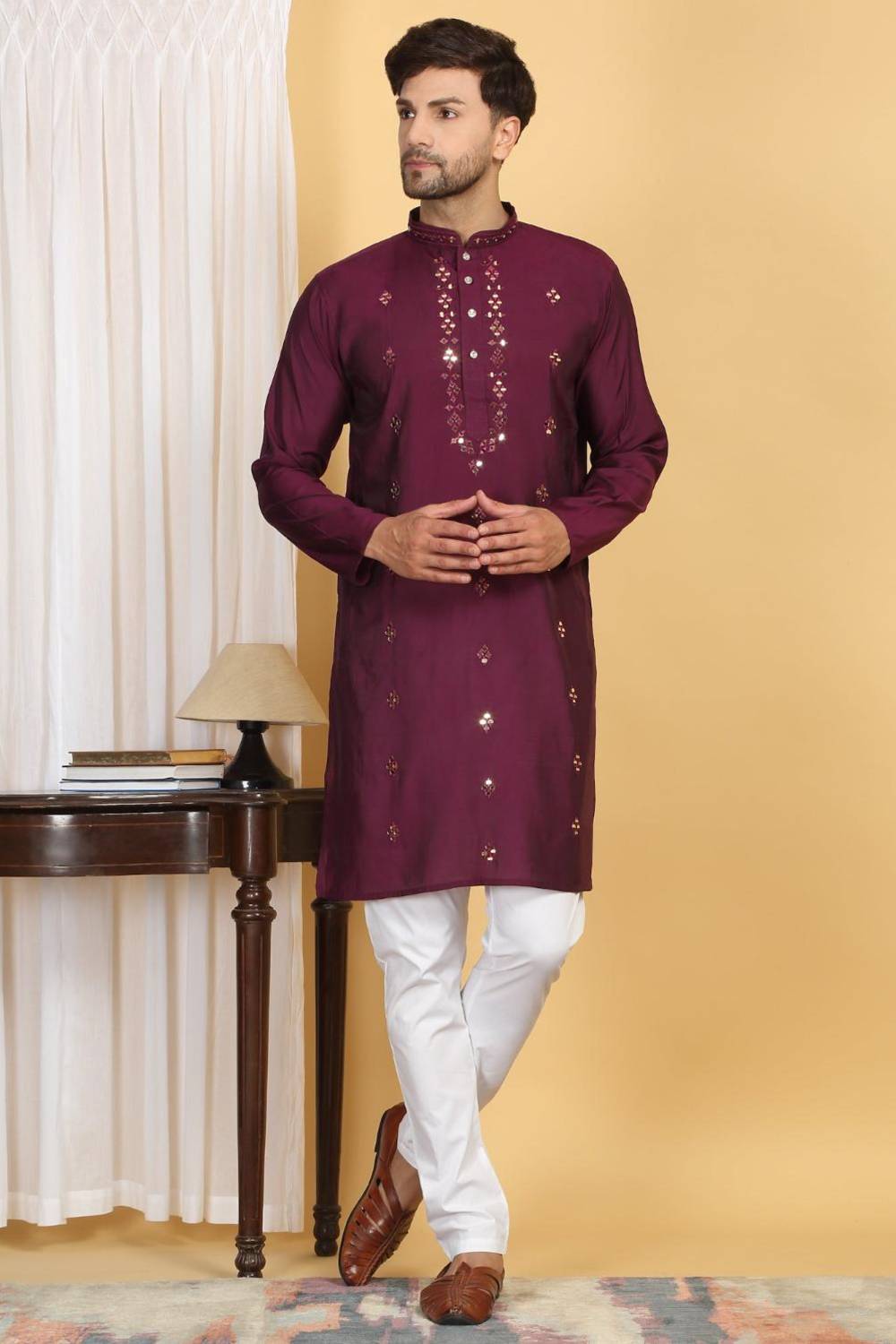 Swarna Mirror Work Kurta And Pant Set - Wine