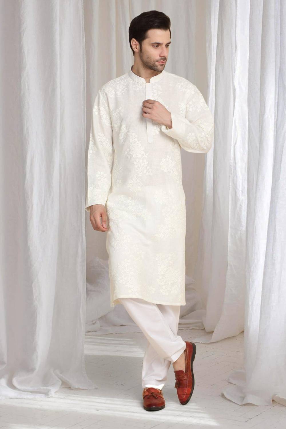 Aham Gulistaan Embroidery Thread Kurta  Set - White