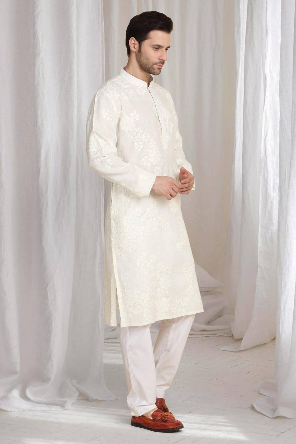 Aham Gulistaan Embroidery Thread Kurta  Set - White