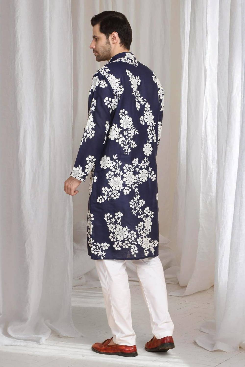 Aham Gulistaan Embroidery Thread Kurta Set - Ink Blue