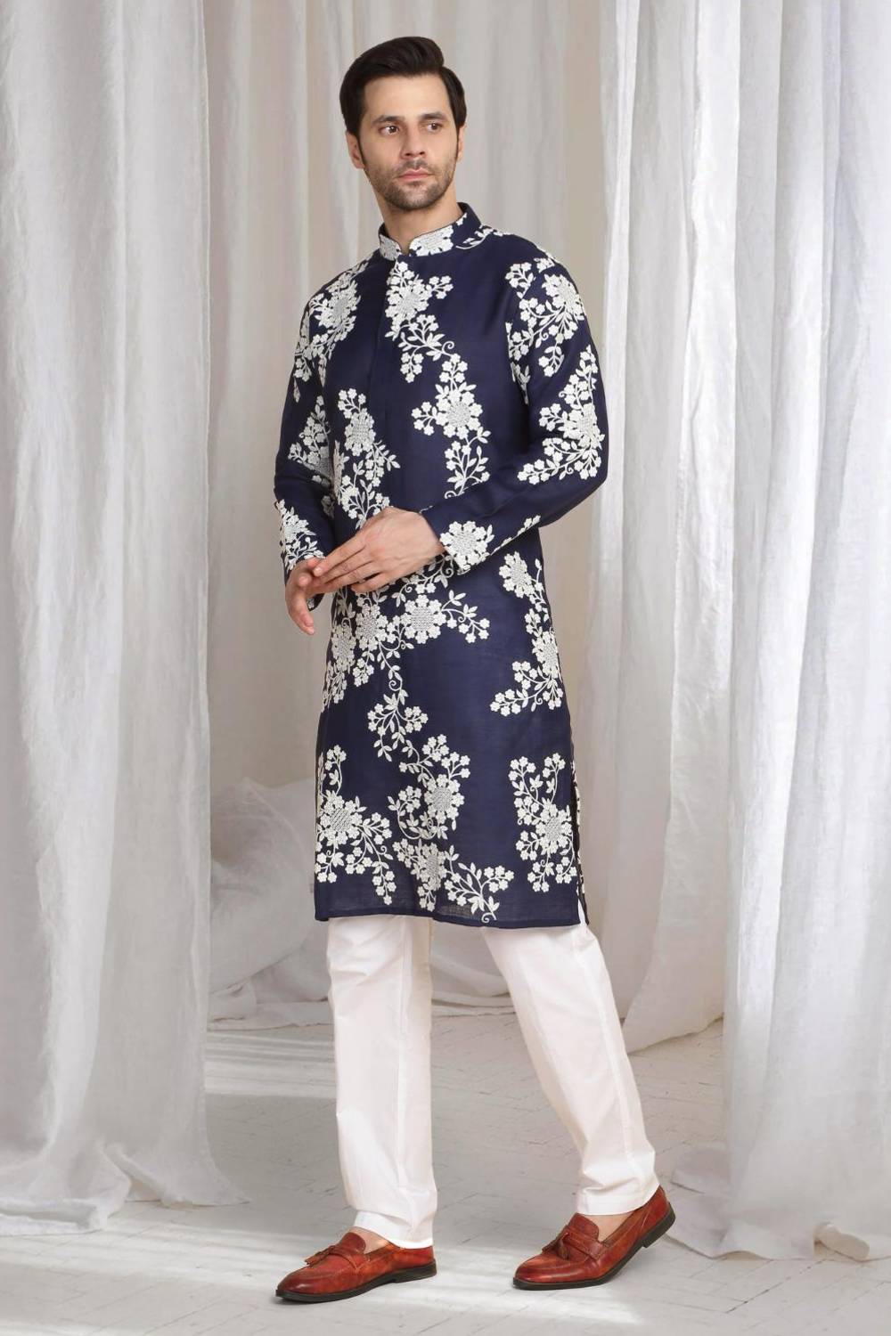 Aham Gulistaan Embroidery Thread Kurta Set - Ink Blue