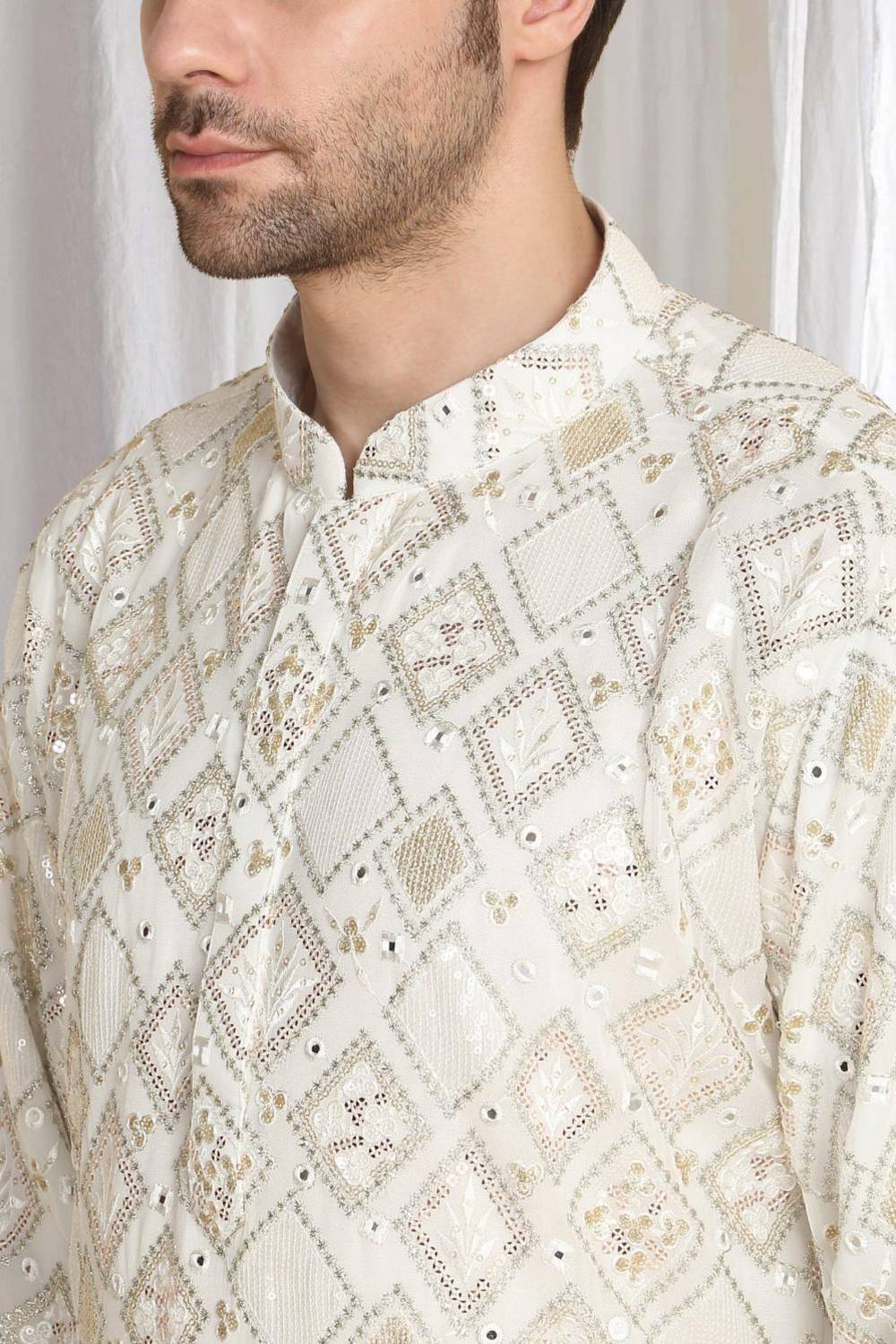 Asal Barfi Embroidered Kiurta set - Off White
