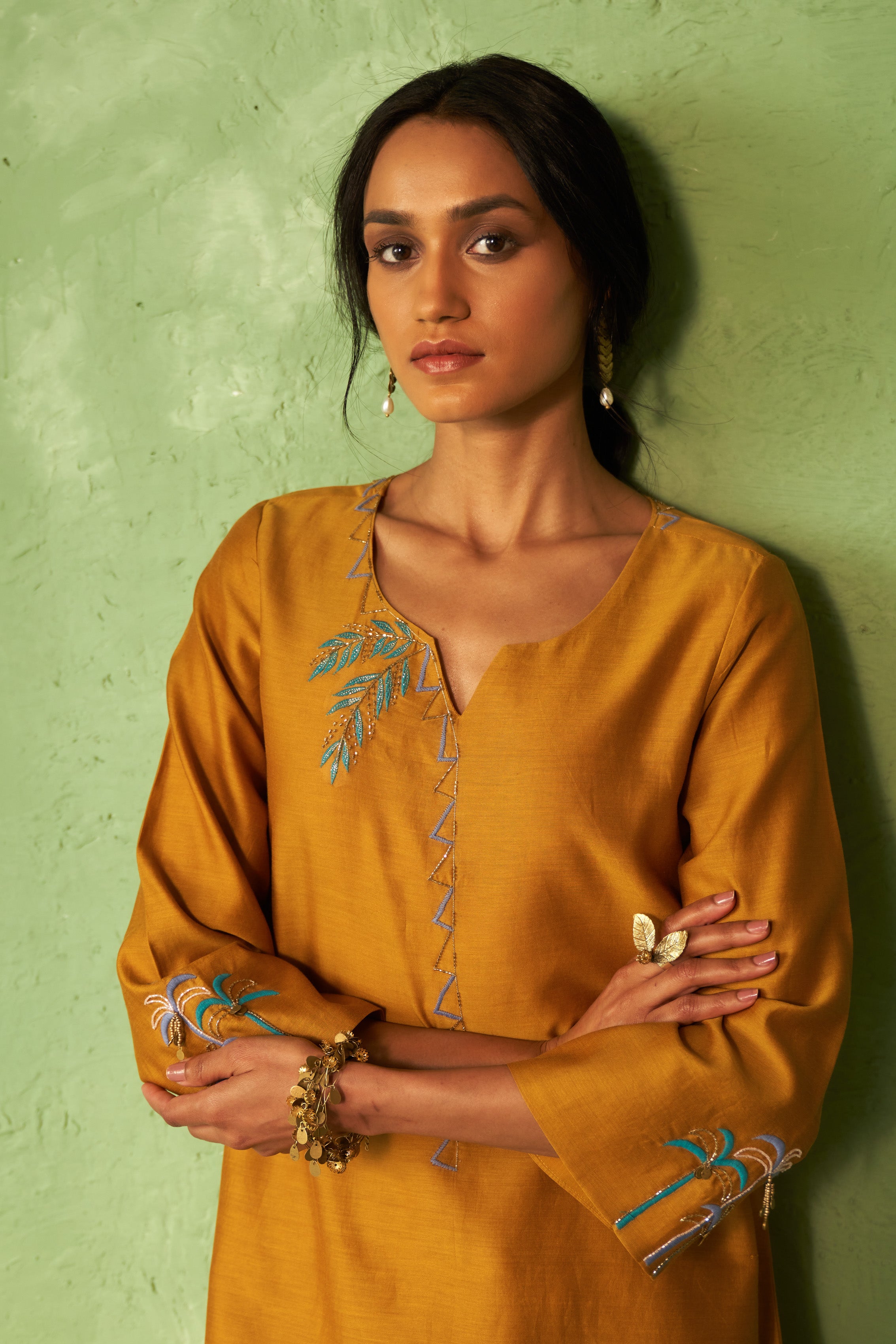 Embroidered Palm Tree Kurta Set with Organza Dupatta