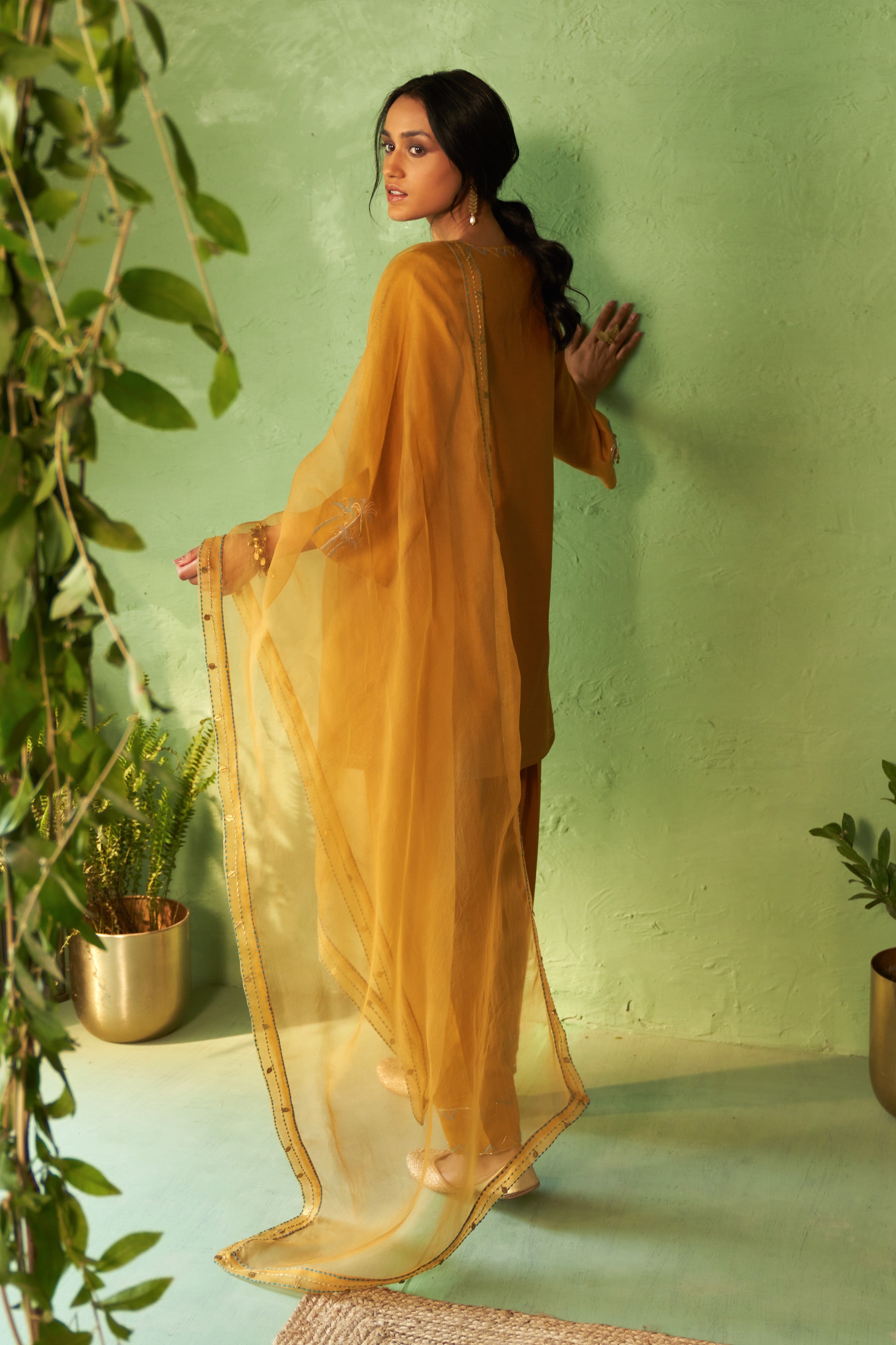 Embroidered Palm Tree Kurta Set with Organza Dupatta