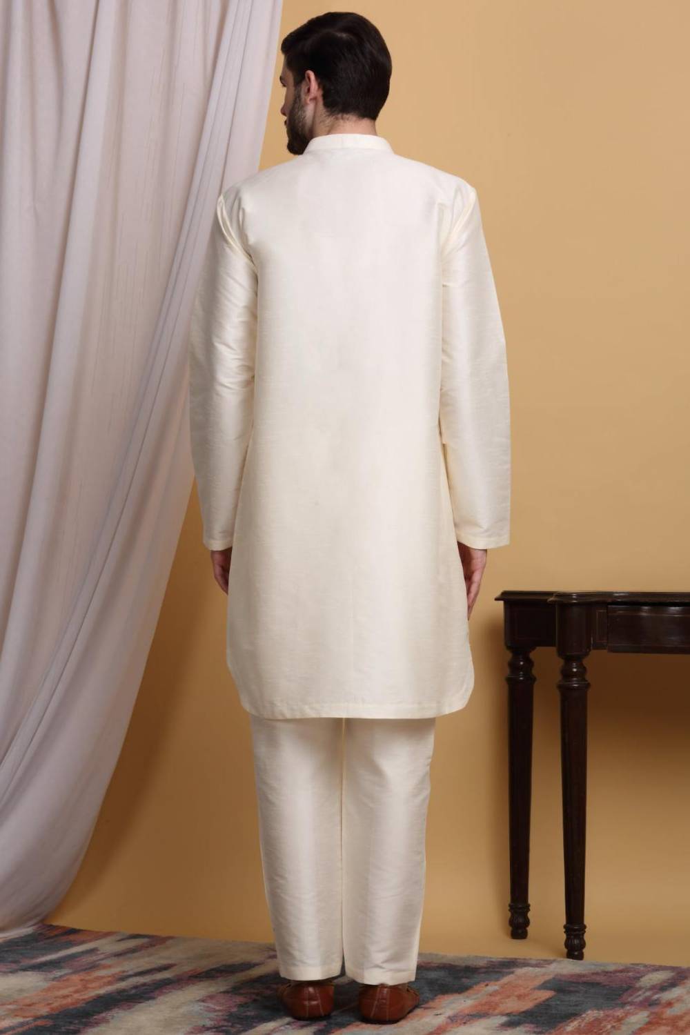 Zardoz Embroidered Open Jacket Set - Ivory