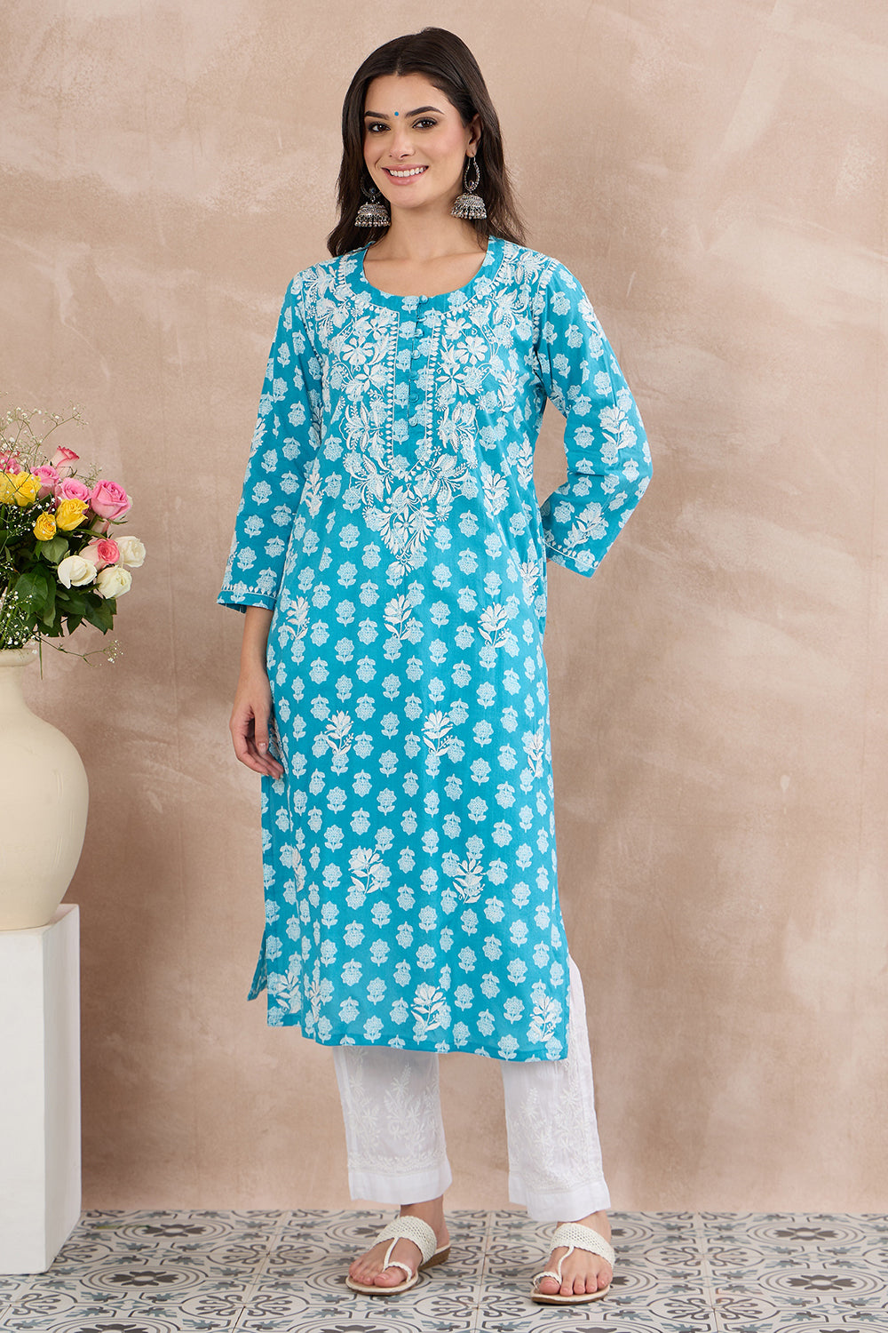 Aqua Blue cotton floral buta printed kurta with chikankari