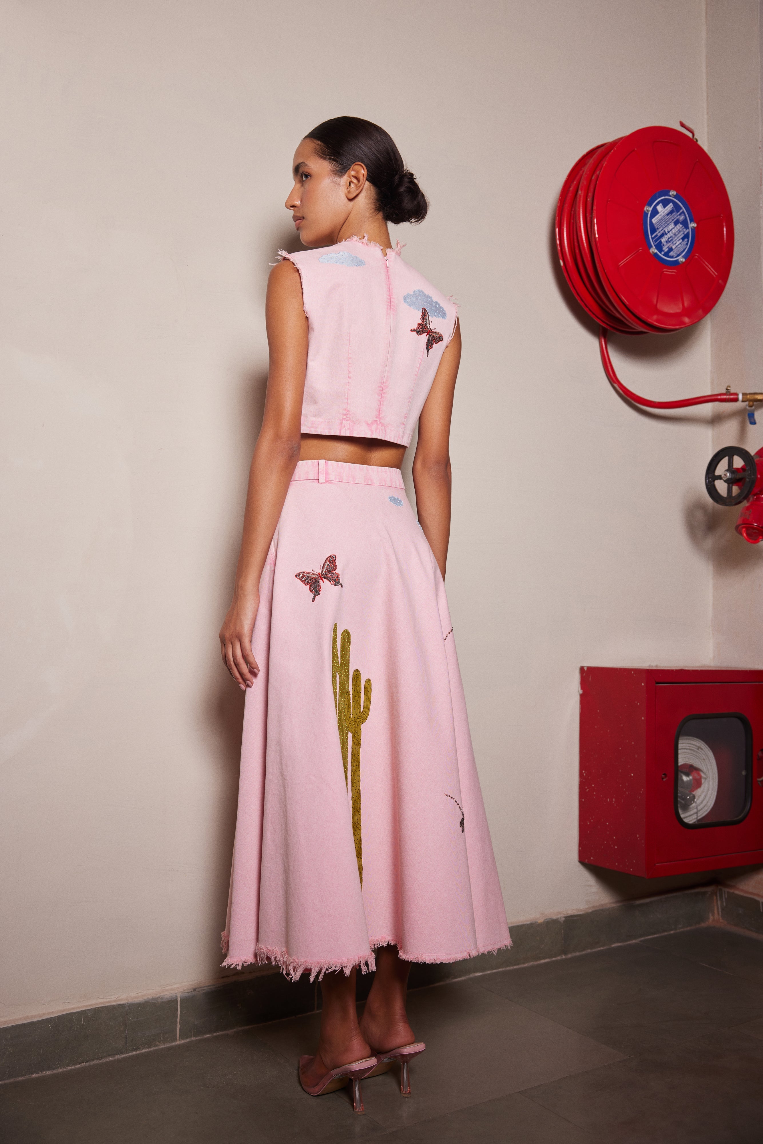 TIER SKIRT OF ( CACTUS CROP TOP )