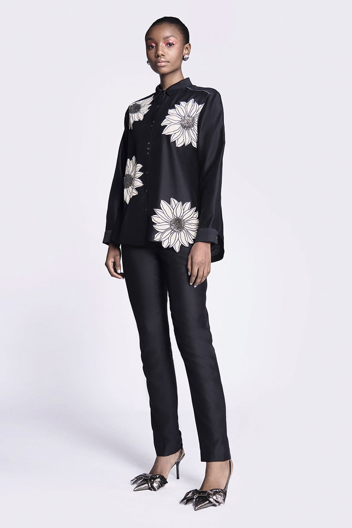 Sunflower Applique High Low Shirt With Narrow Pants