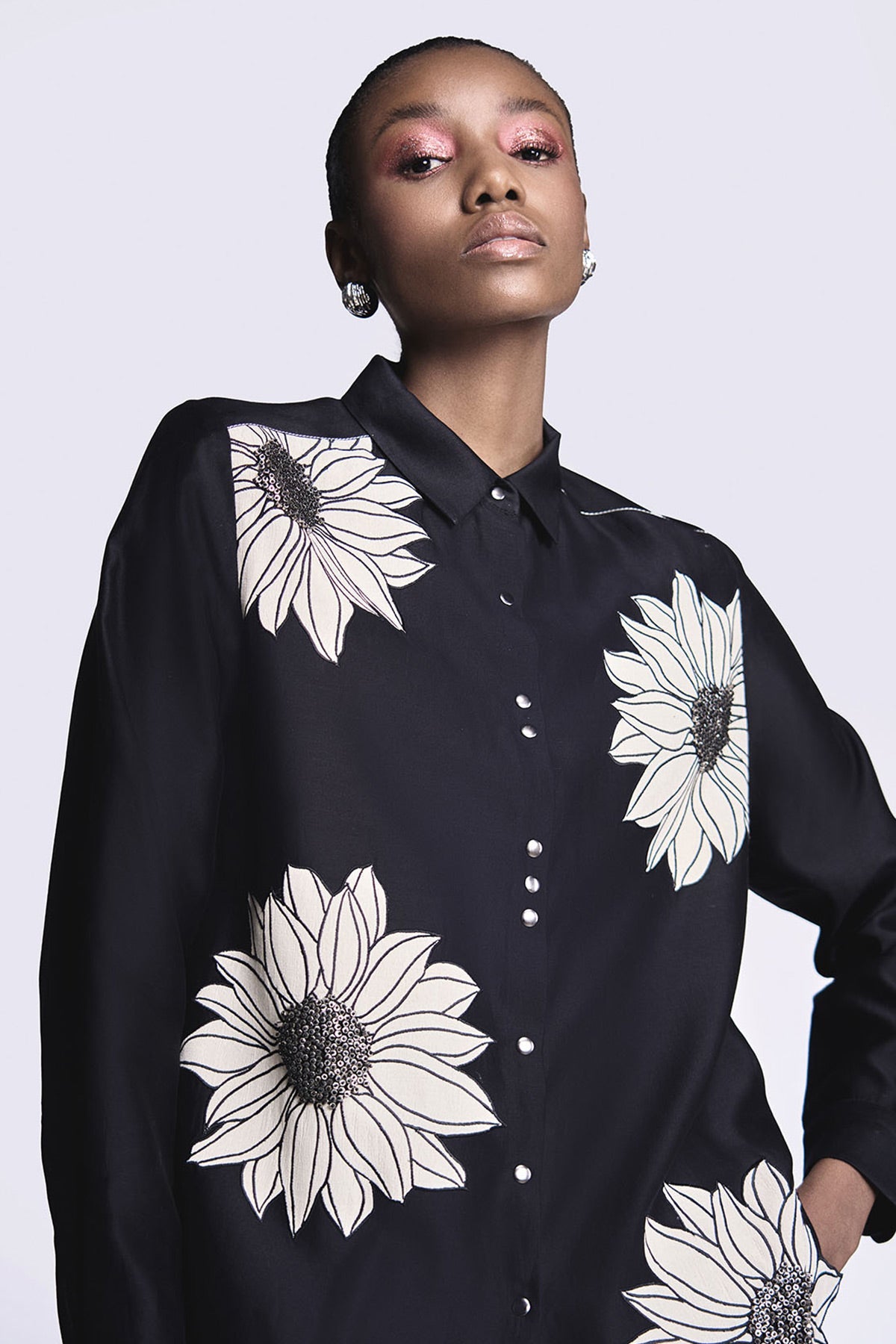 Sunflower Applique High Low Shirt With Narrow Pants