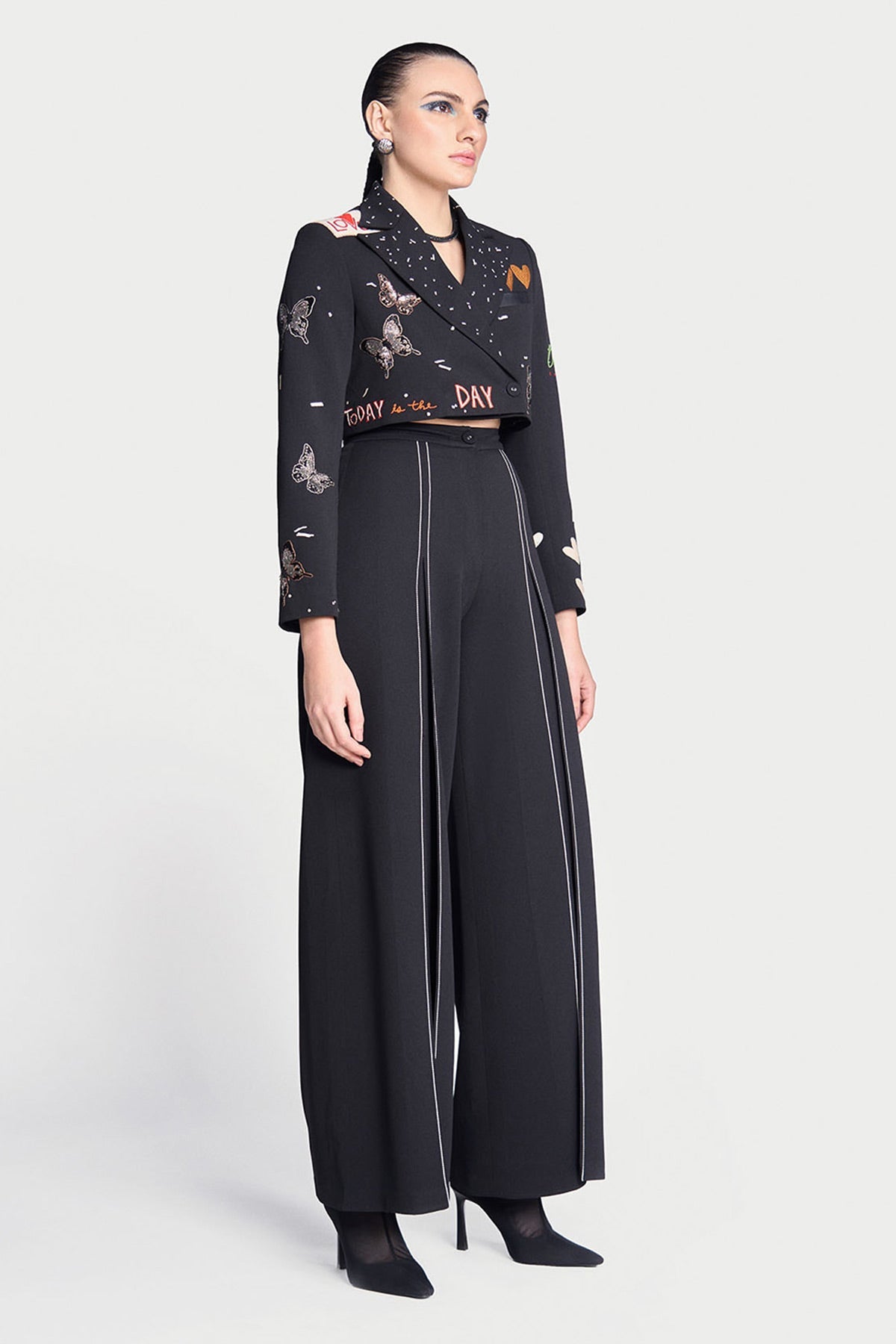 Dream Cropped Blazer