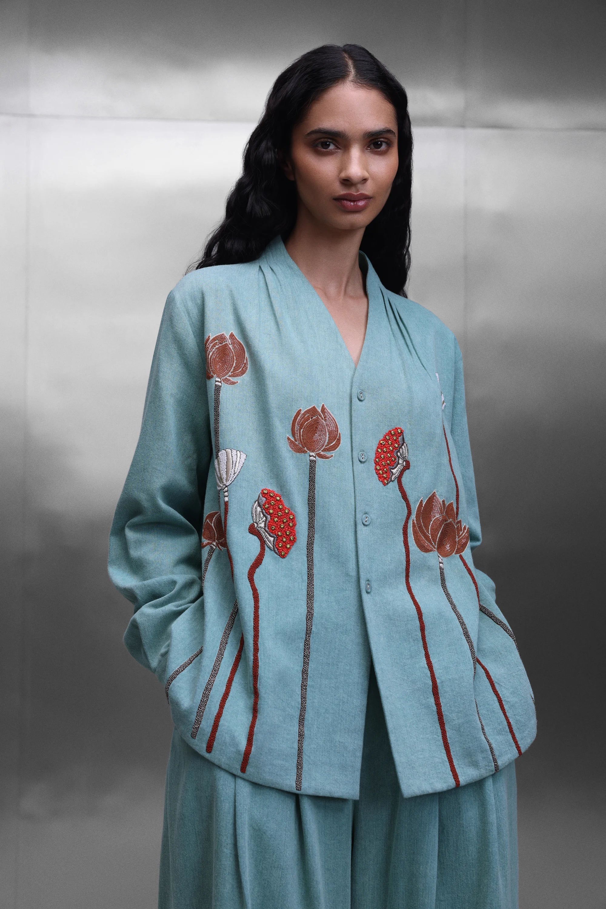 PANTS OF ( EARTH LOTUS NECK PLEATED SHIRT )
