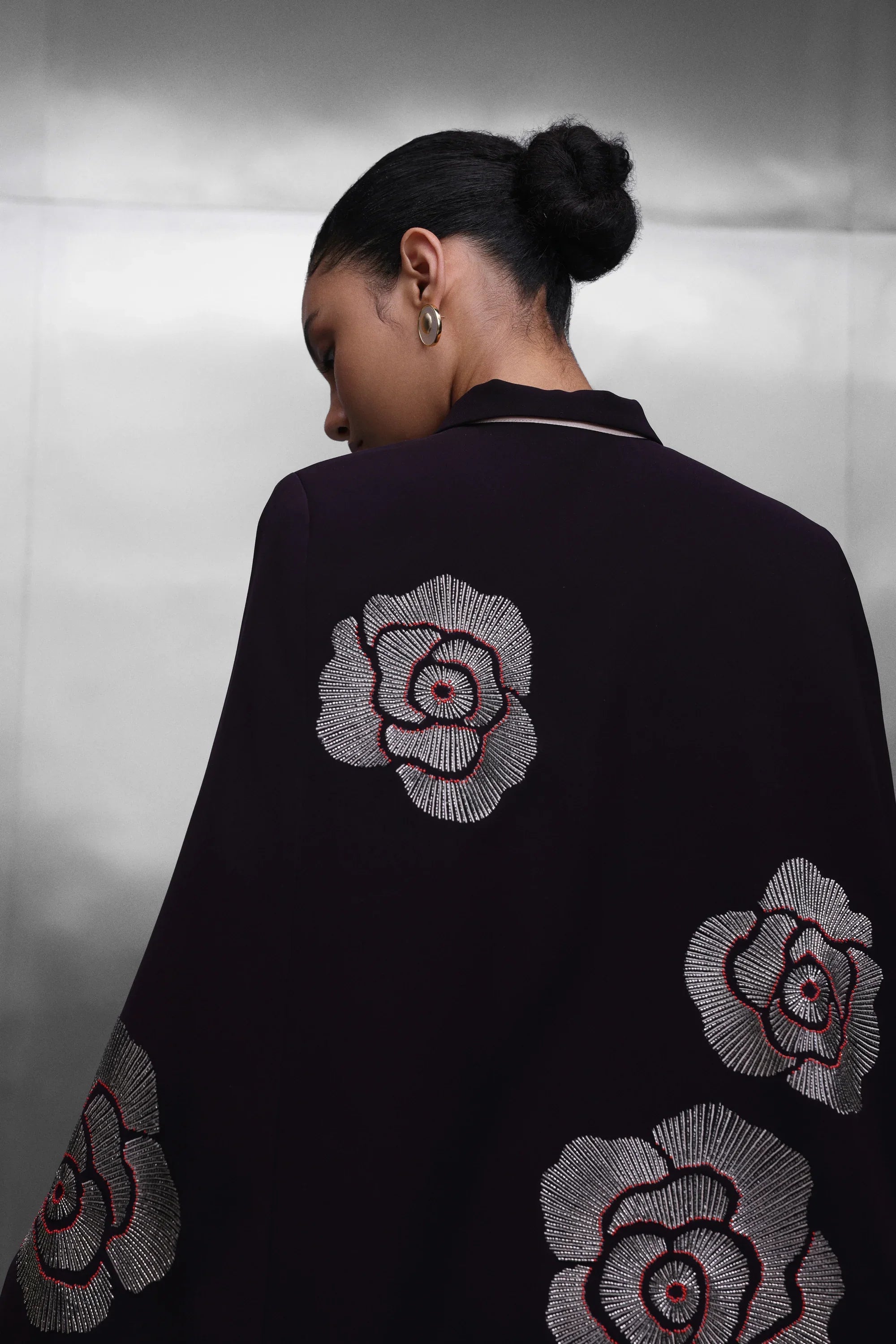 GEOMETRIC ROSES CAPE