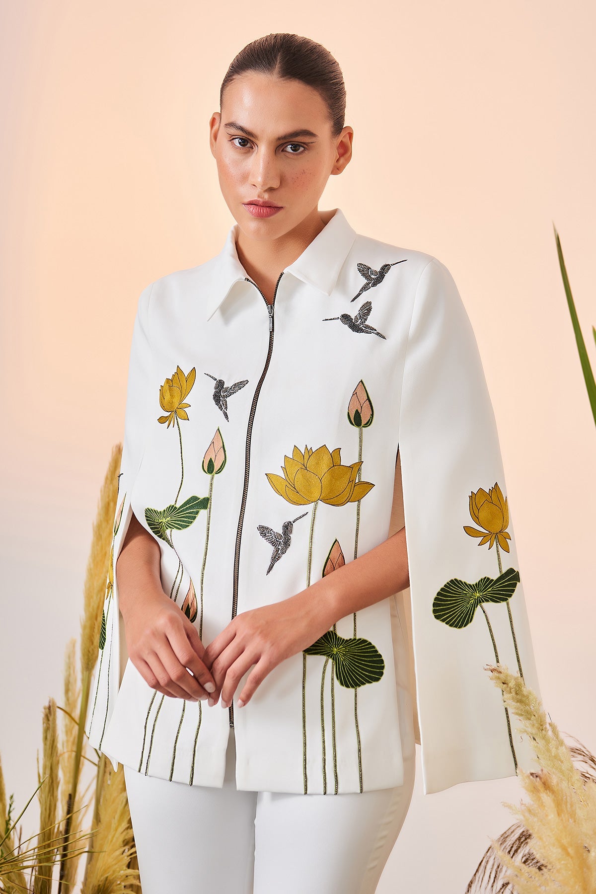 Lotus And Humming Bird Cape And Narrow Pants
