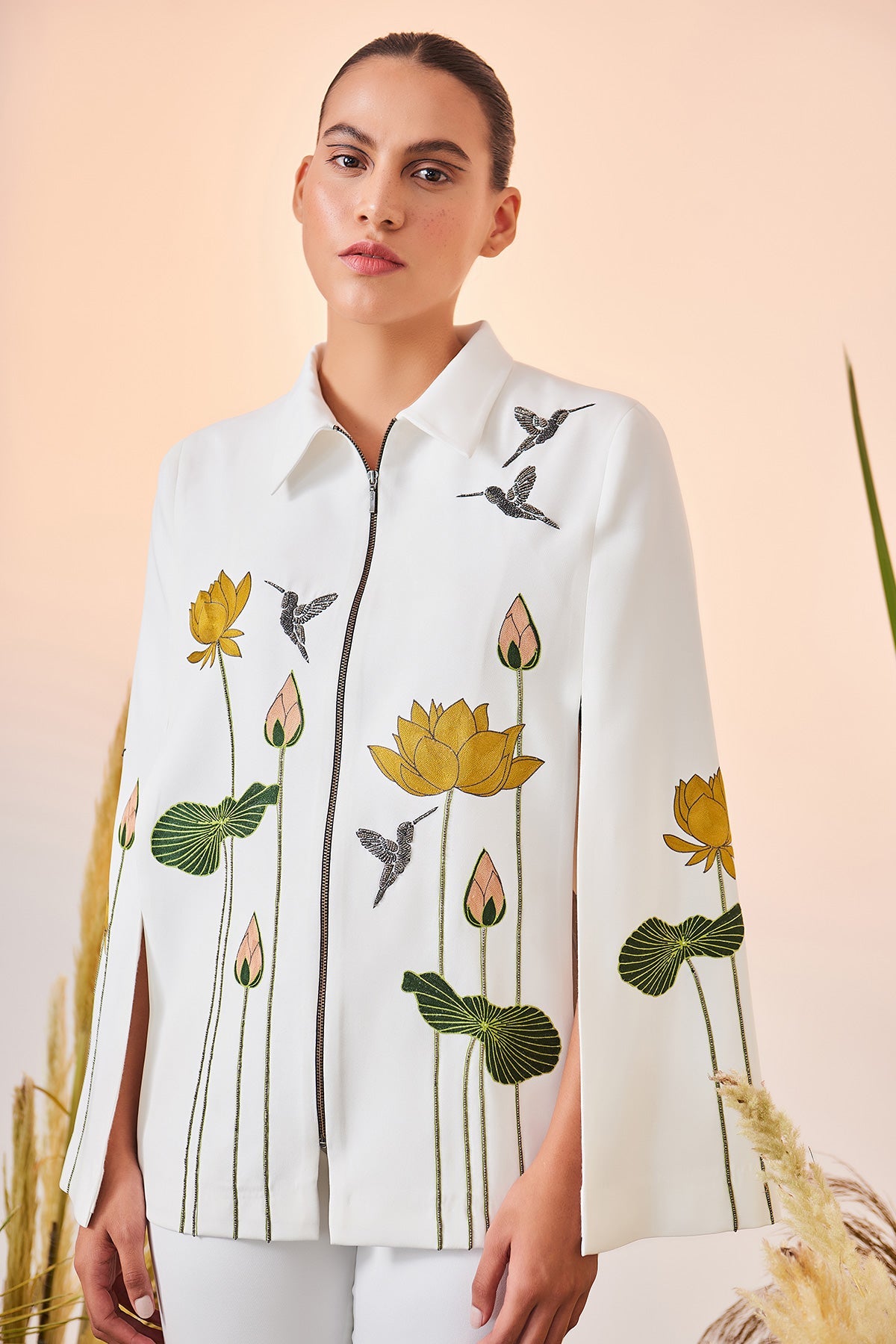 Lotus And Humming Bird Cape And Narrow Pants