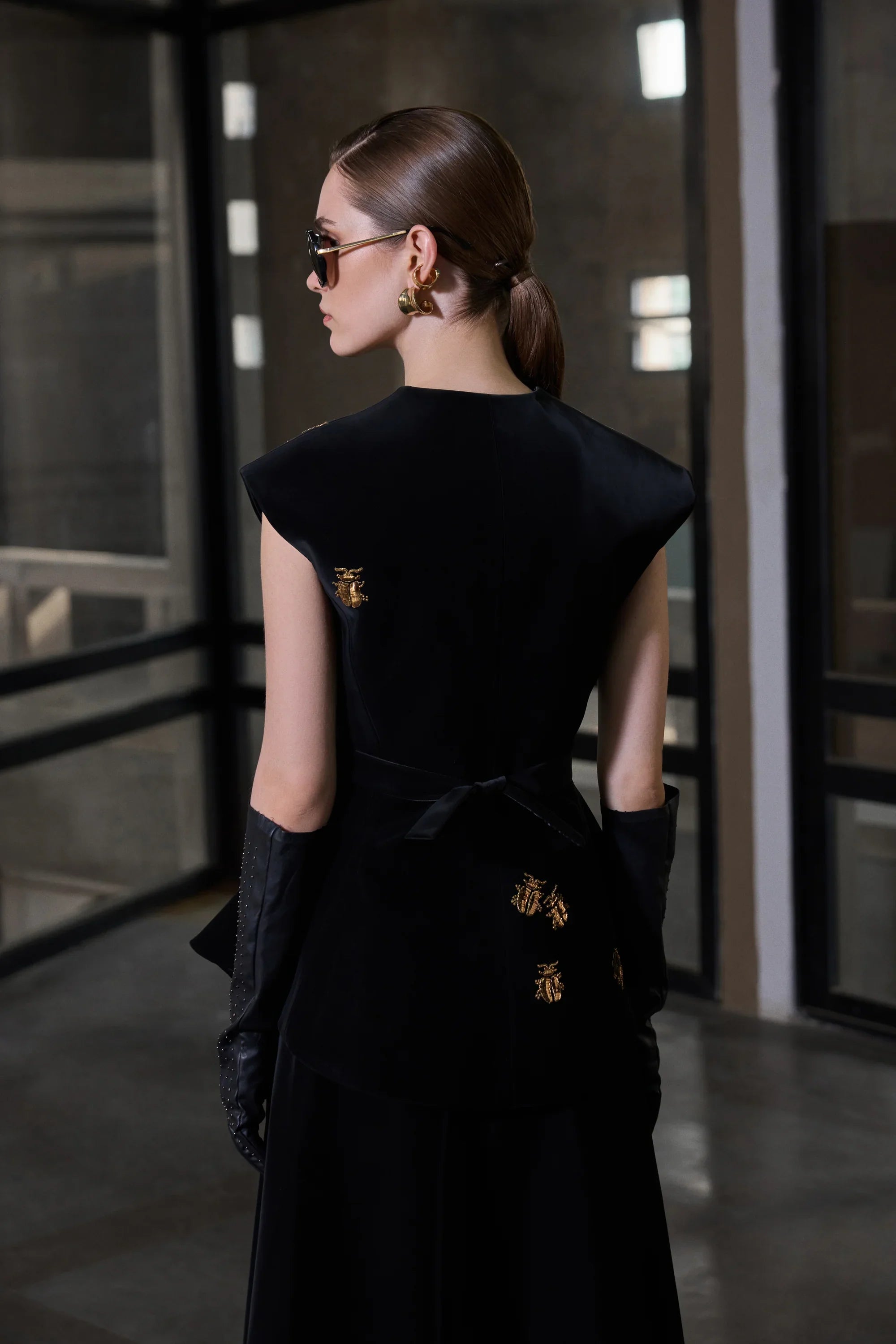 ASYMMETRIC WRAP SKIRT INSECT WRAP JACKET