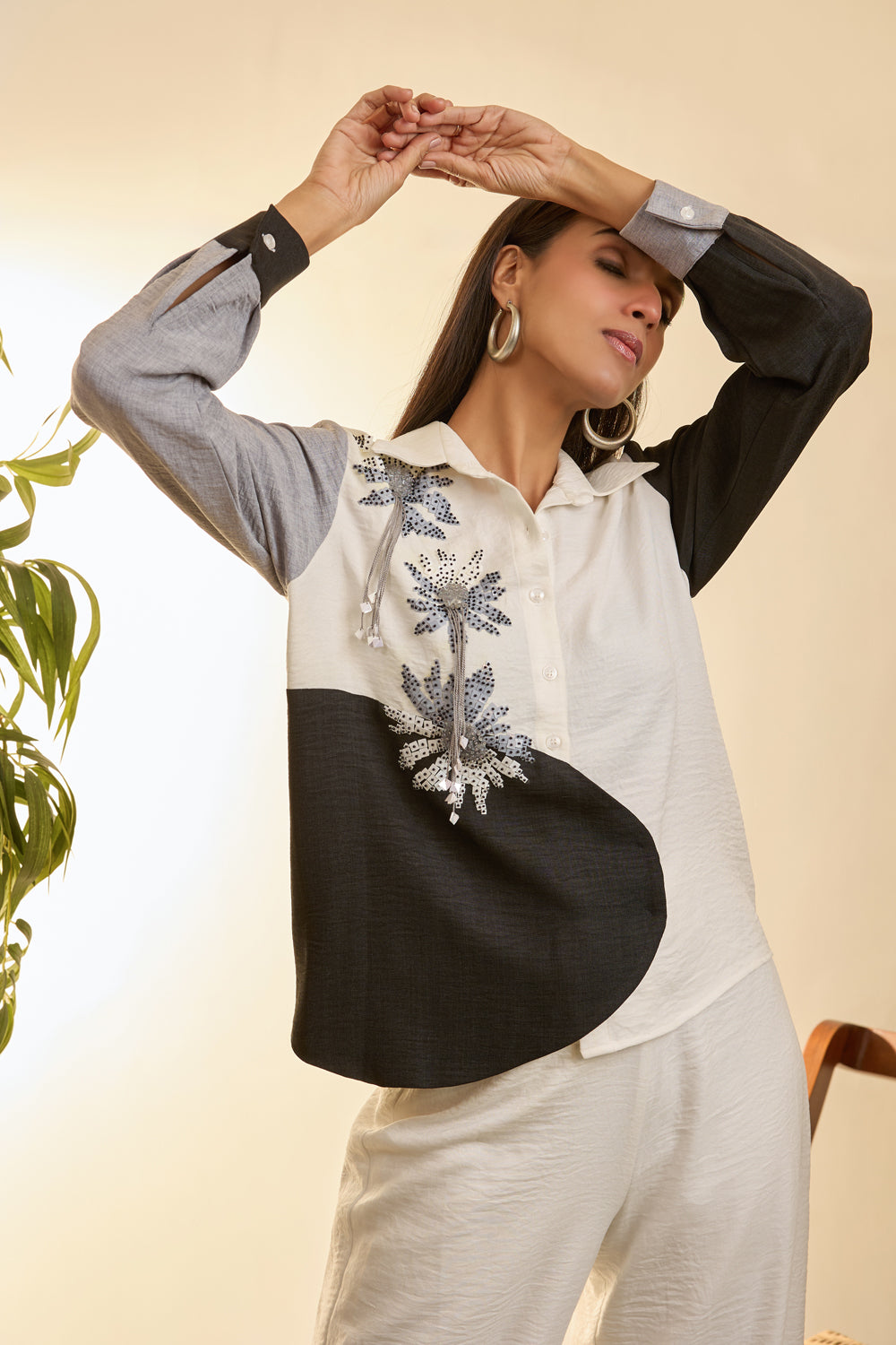 White Trichromatic Coord Set