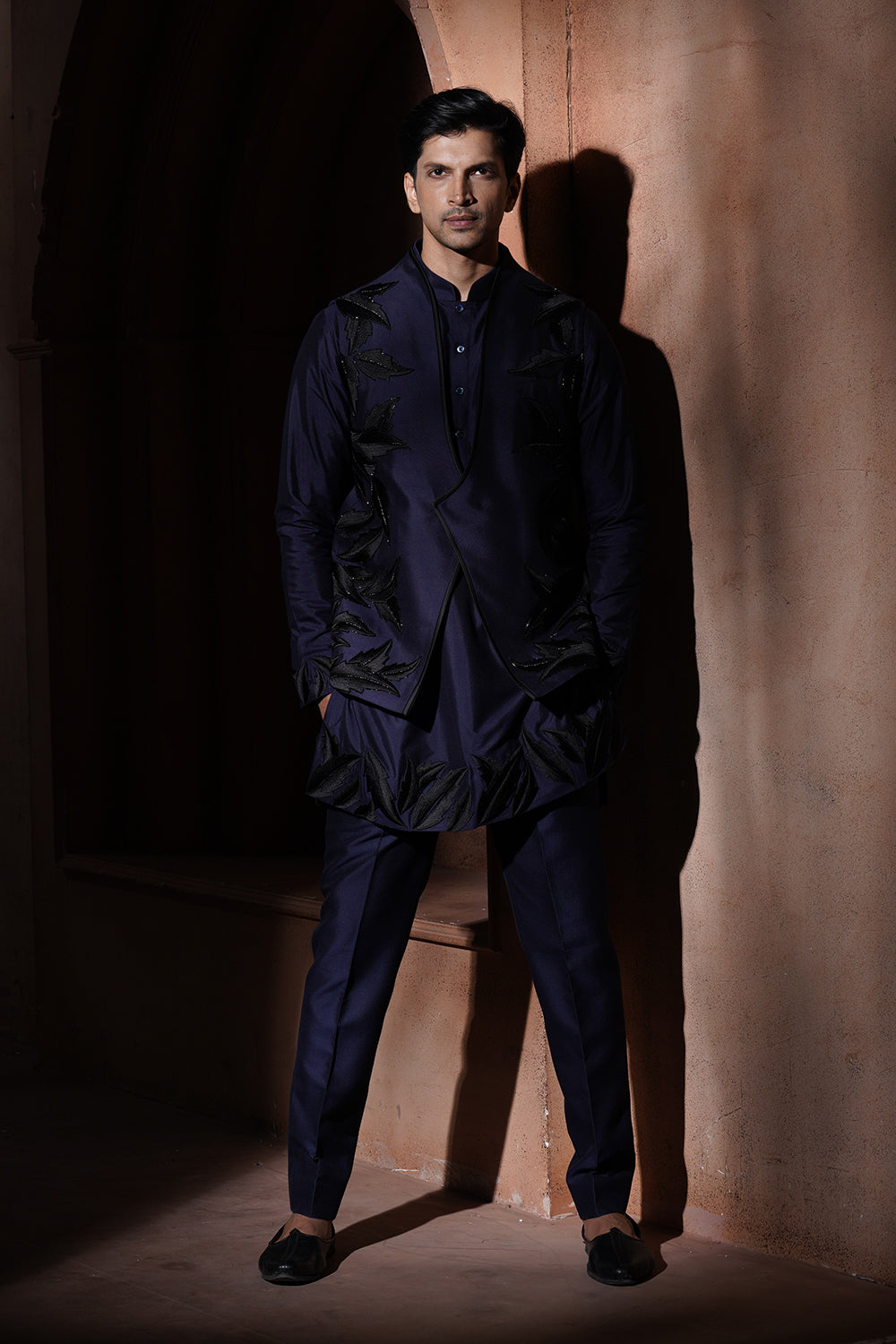 Navy Blue Leaf Embroidered Nehru Jacket Set Vmku28