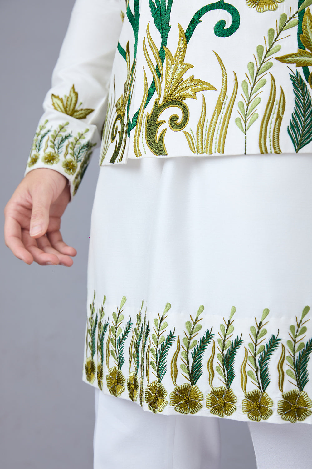Off White And Green Embroidered Bundi Kurta Set