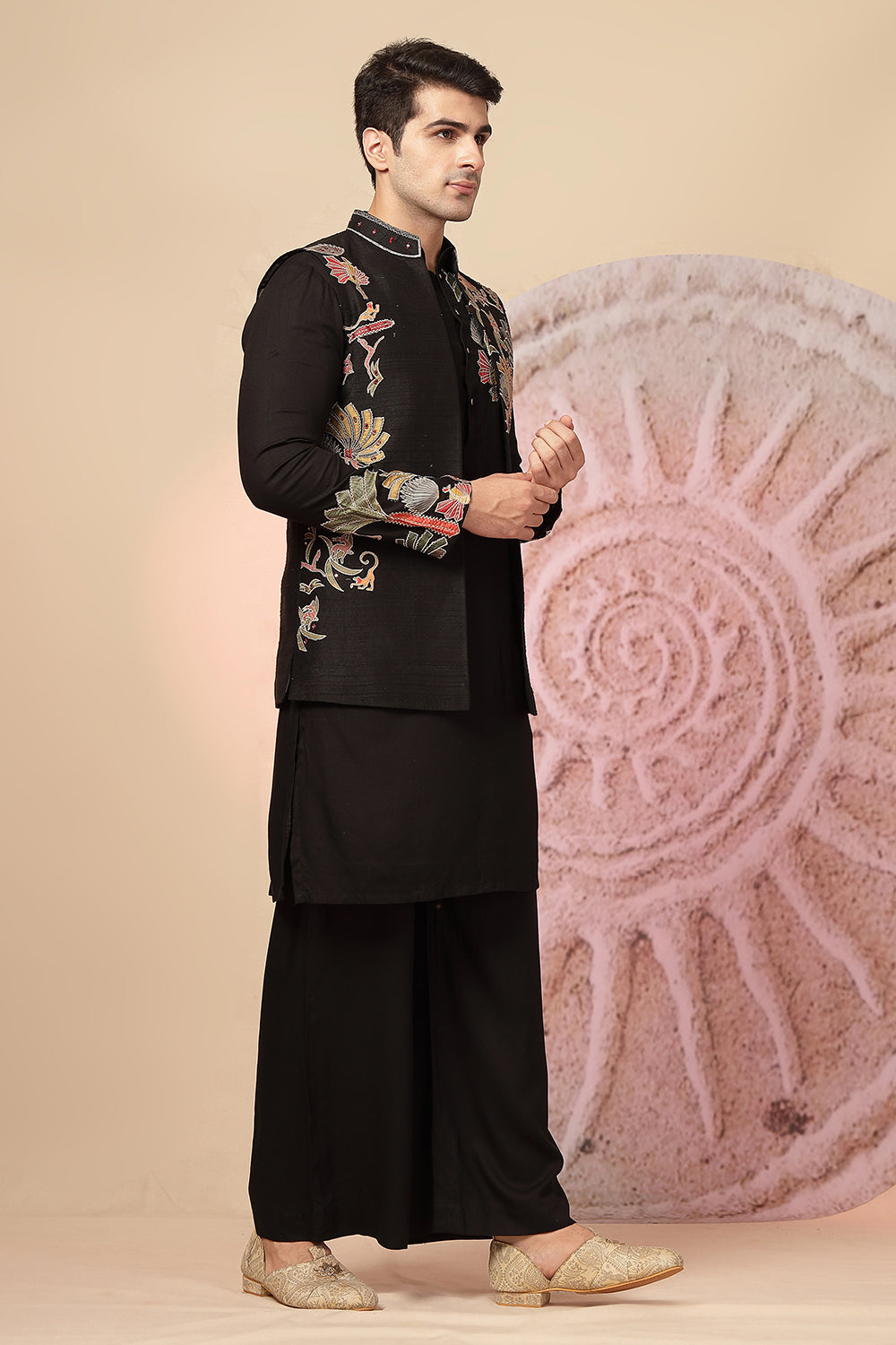 Black Indo-Western Kurta Set With Embroidered Nehru Jacket