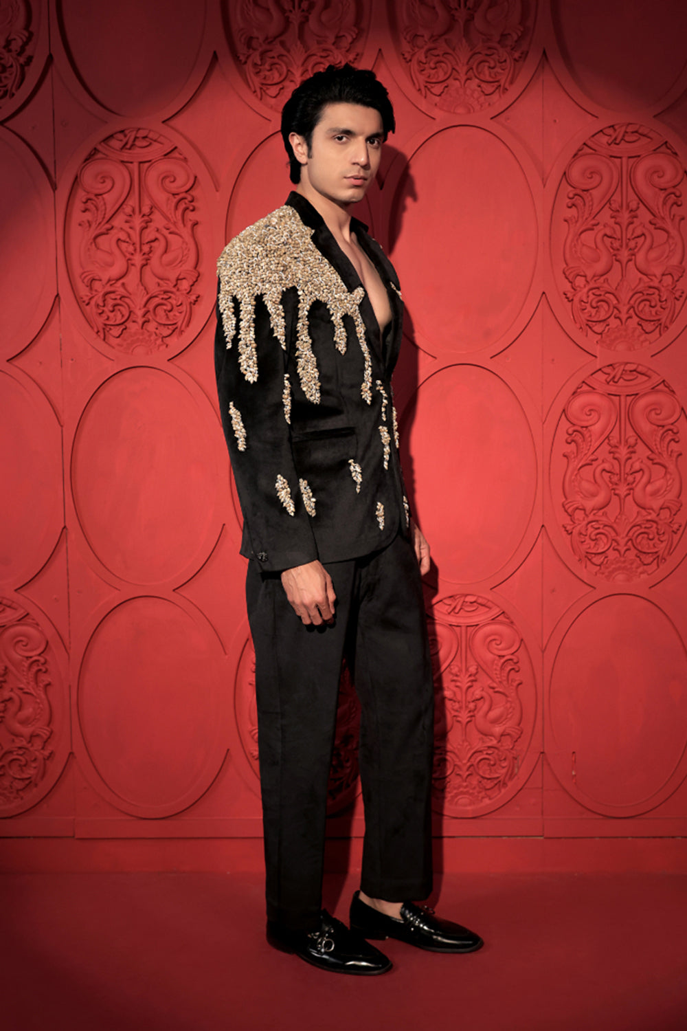 Black Shell  Embroidered Blazer Set