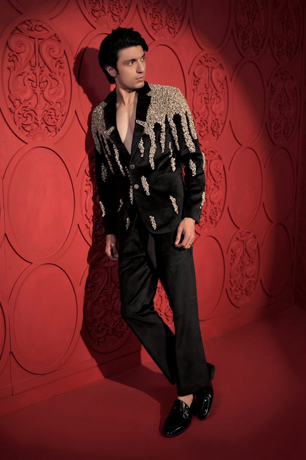 Black Shell  Embroidered Blazer Set