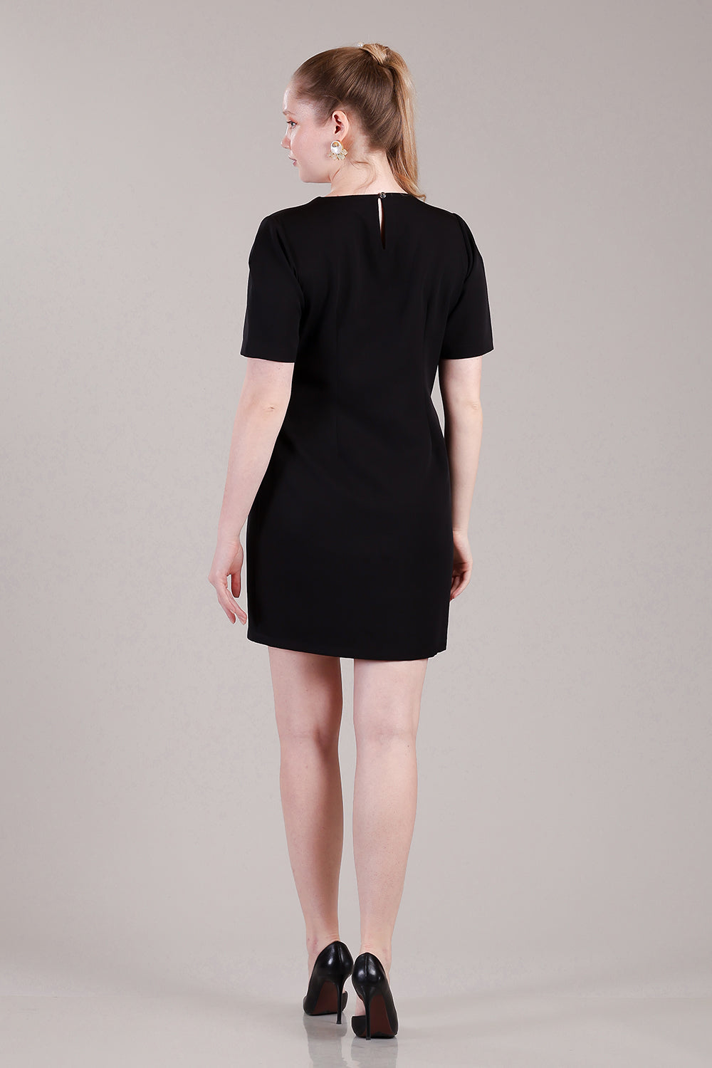 Black straight dress with multicolour leaves patchwork