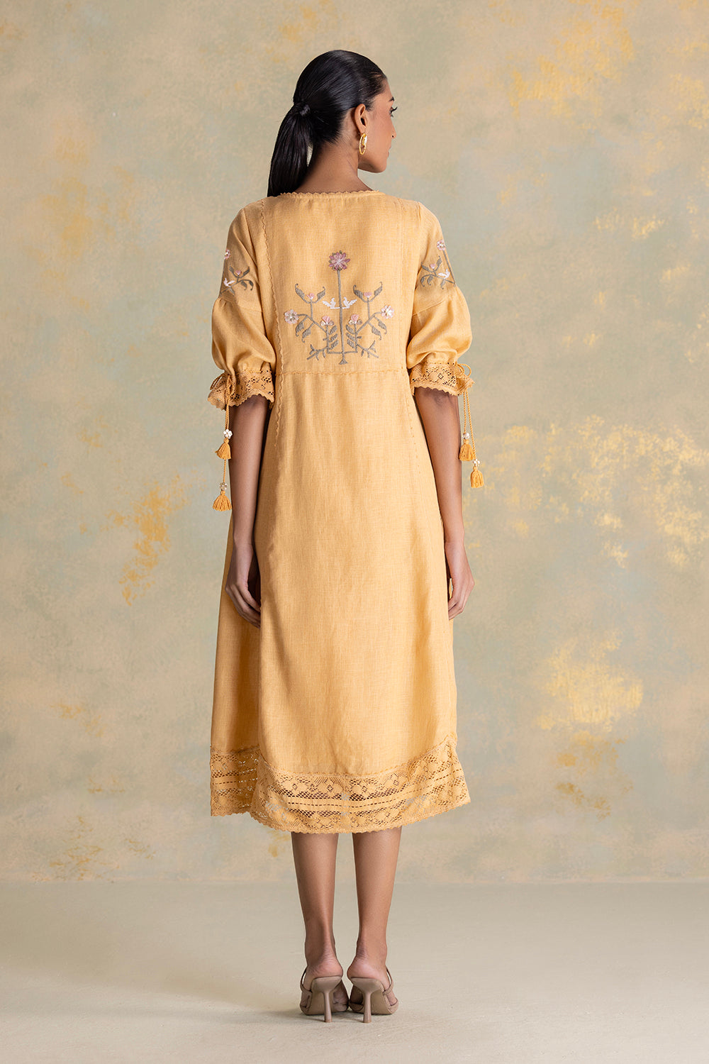 Candlelit Blooms Bed Of Roses Dress