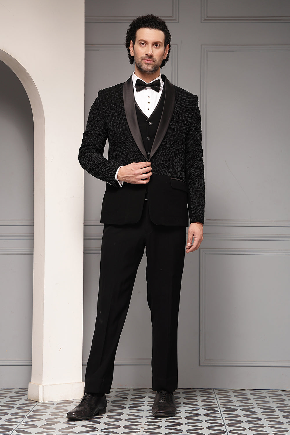 Classic Noir Vestiaire