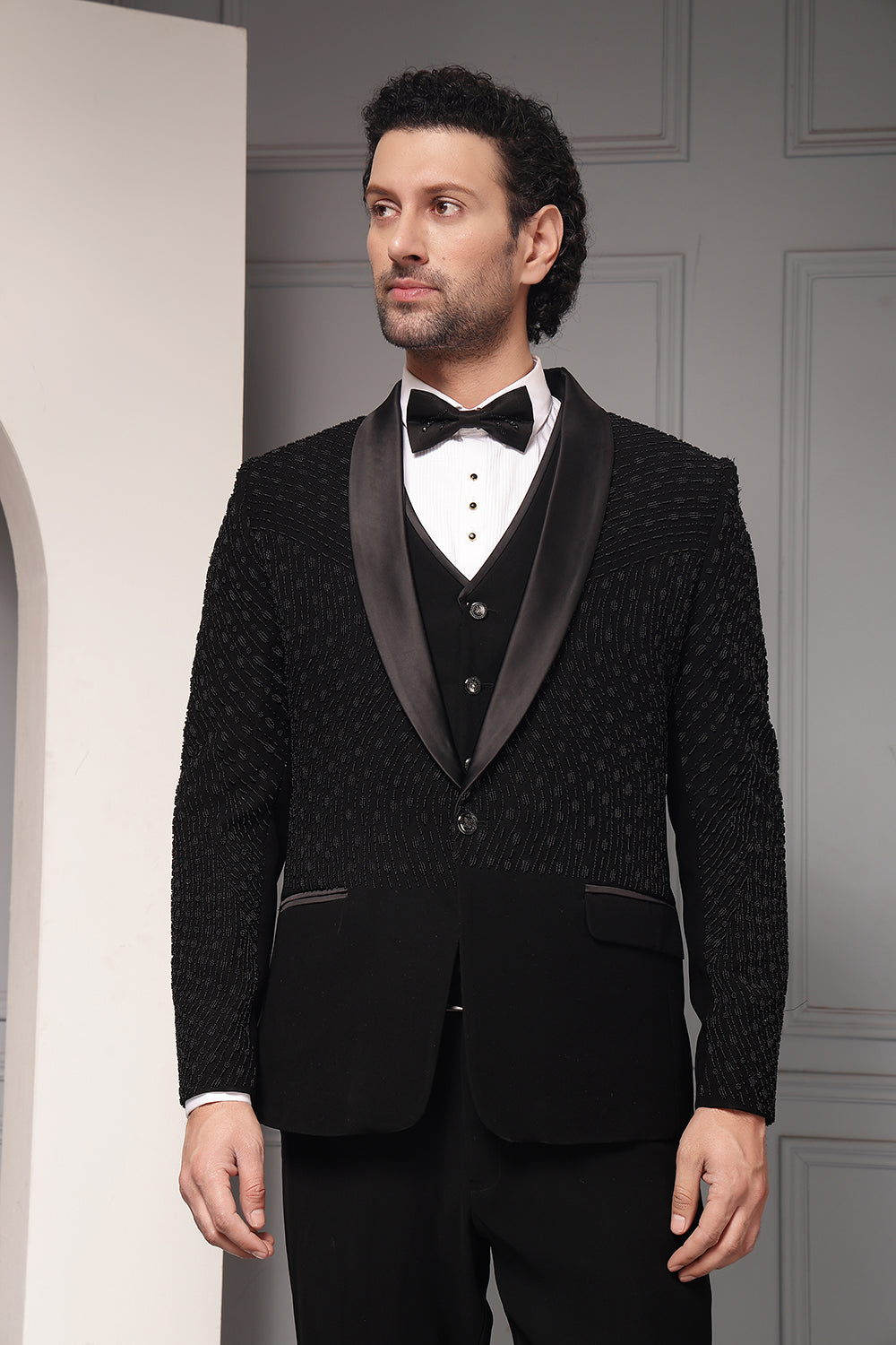 Classic Noir Vestiaire