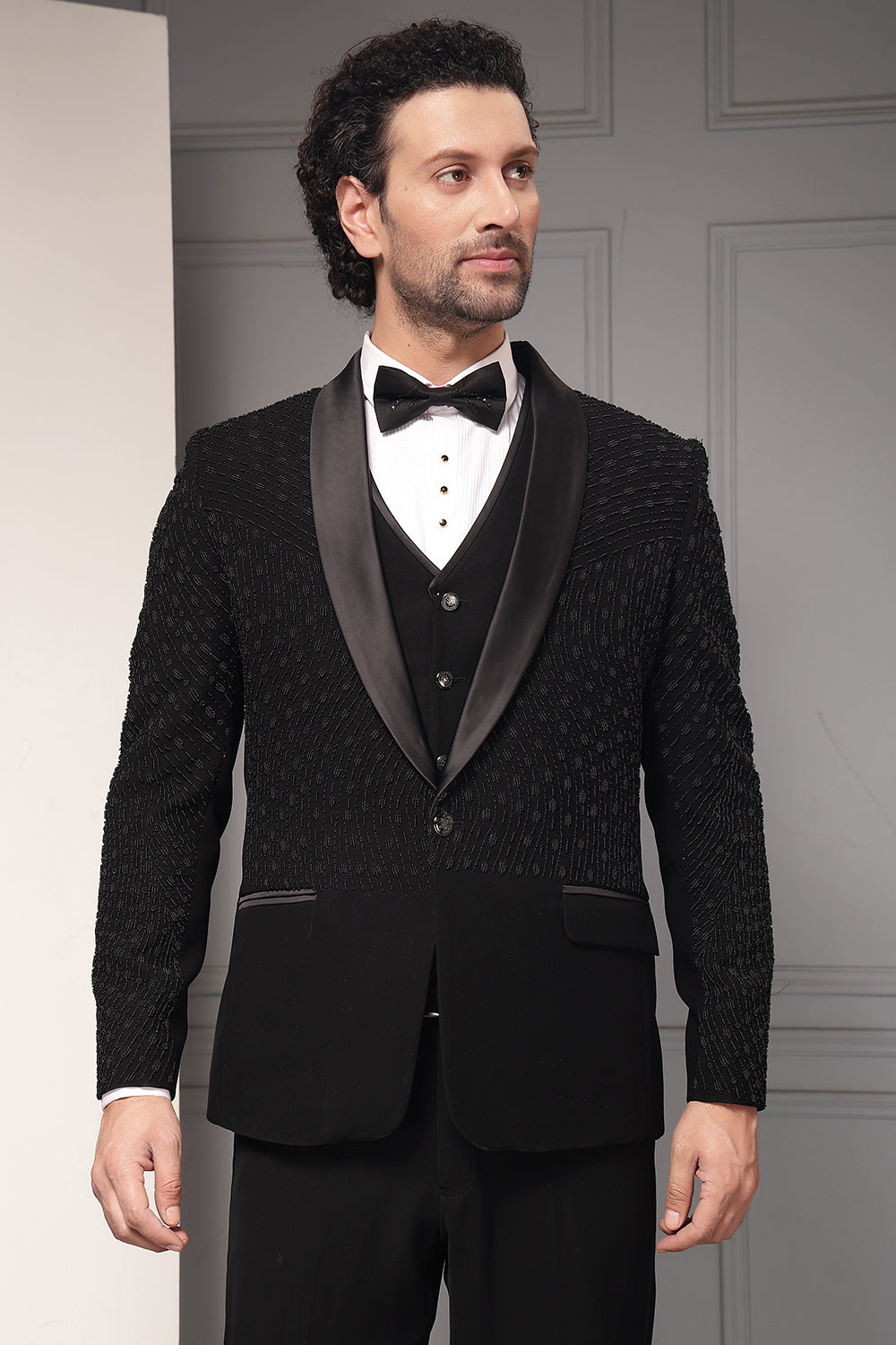 Classic Noir Vestiaire