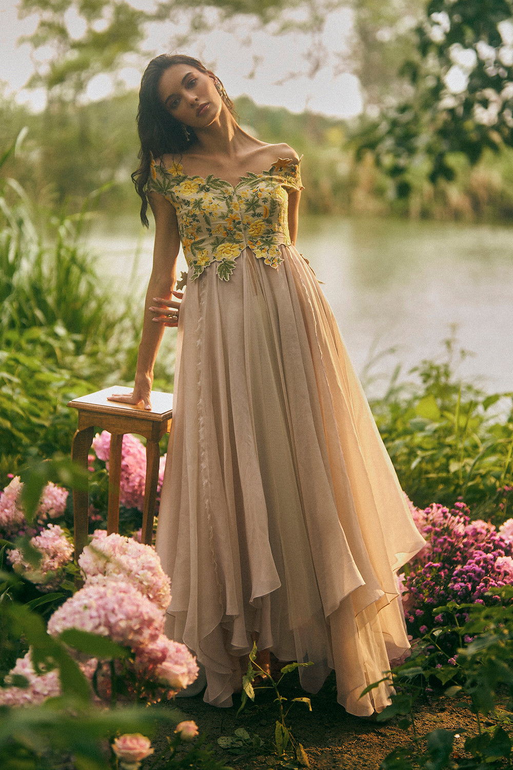Floral Arnica Gown Set