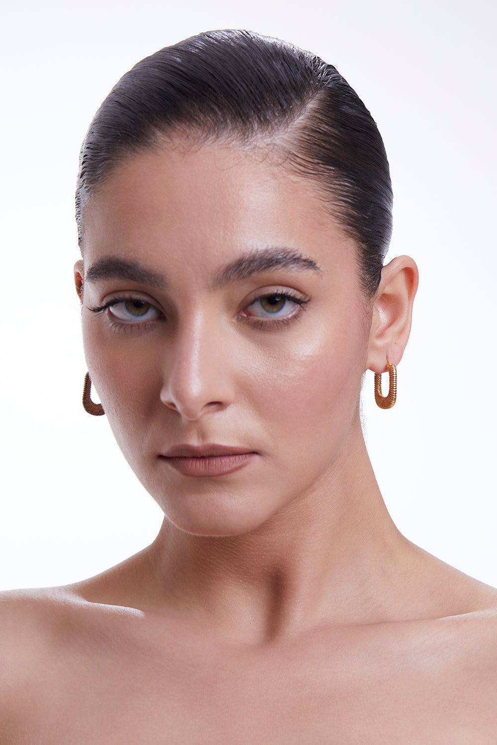 Golden Threaded Rectangular Hoops