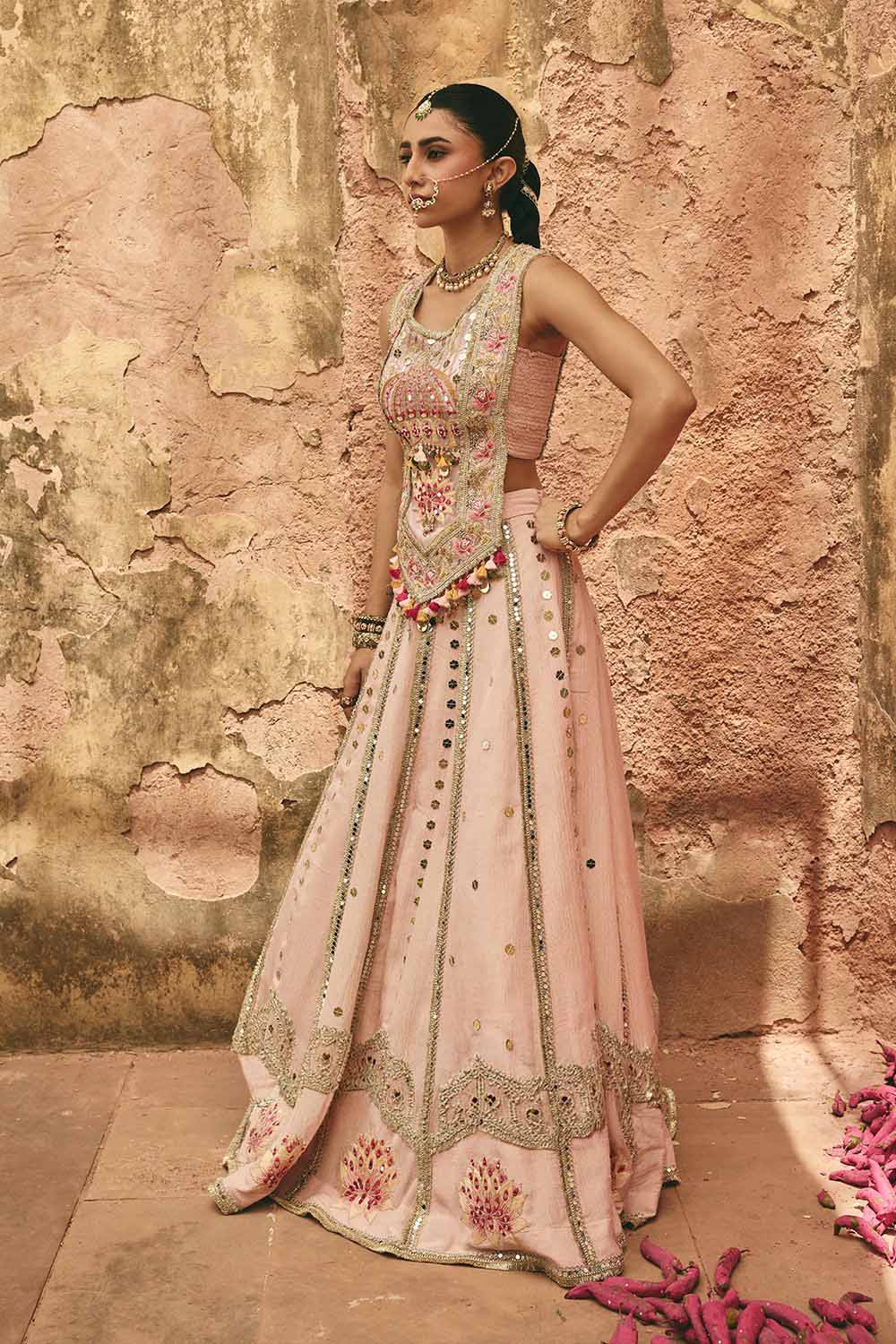 GULABI SHAAN