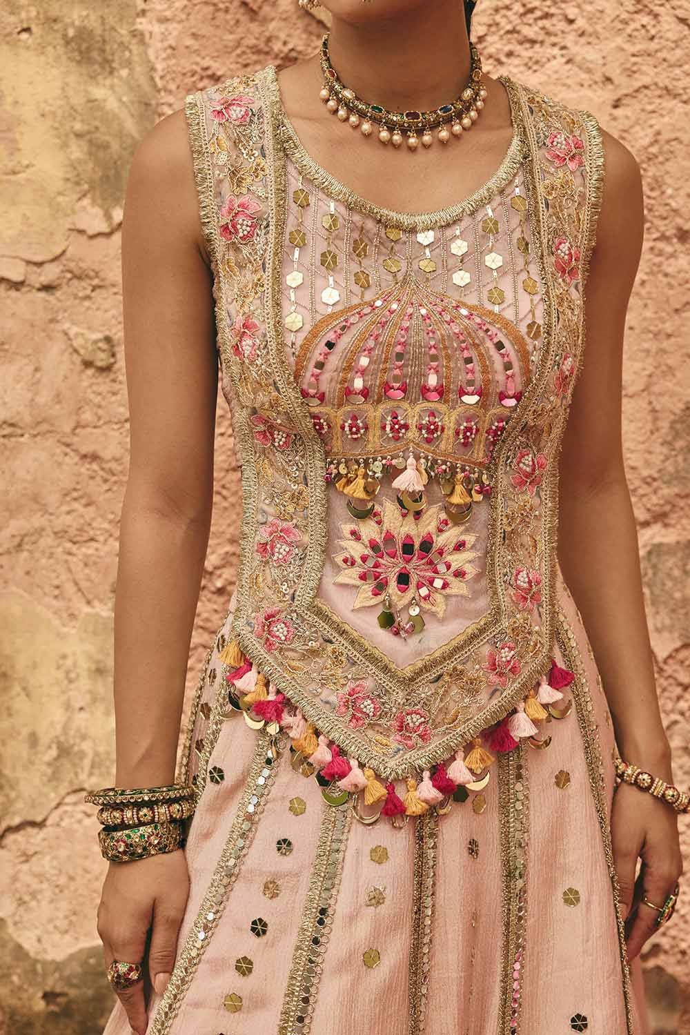 GULABI SHAAN