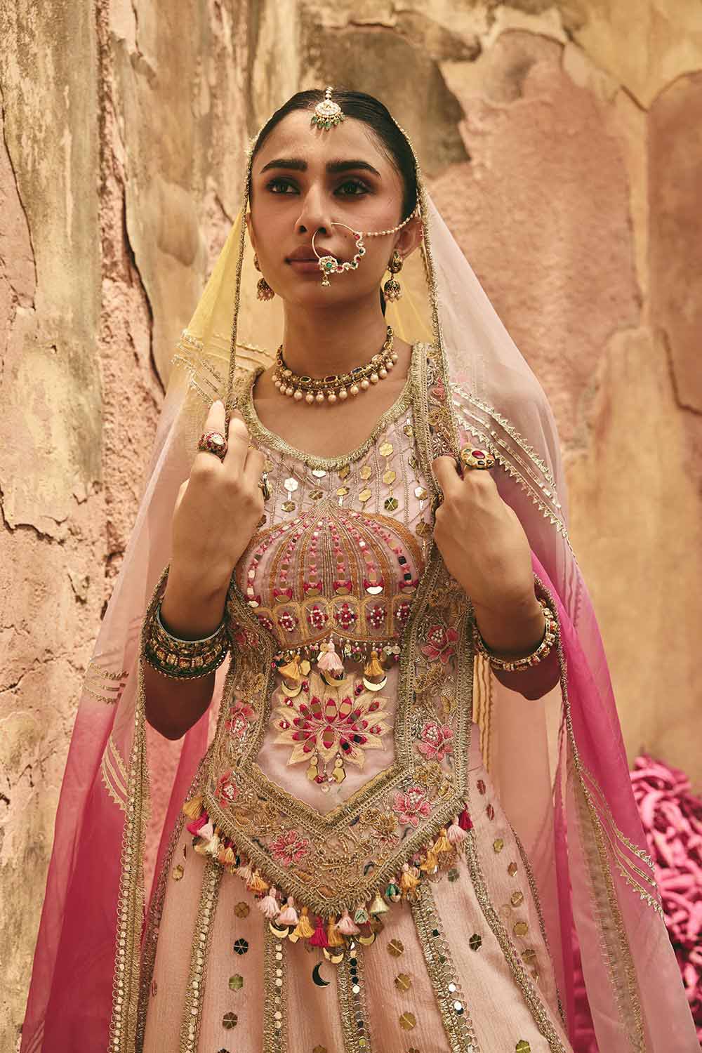 GULABI SHAAN