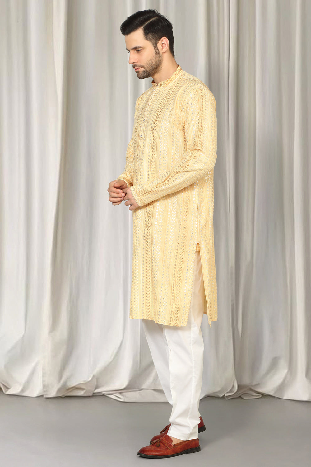 Harshollas  Embroidered Kurta  With Back Elastic Pants