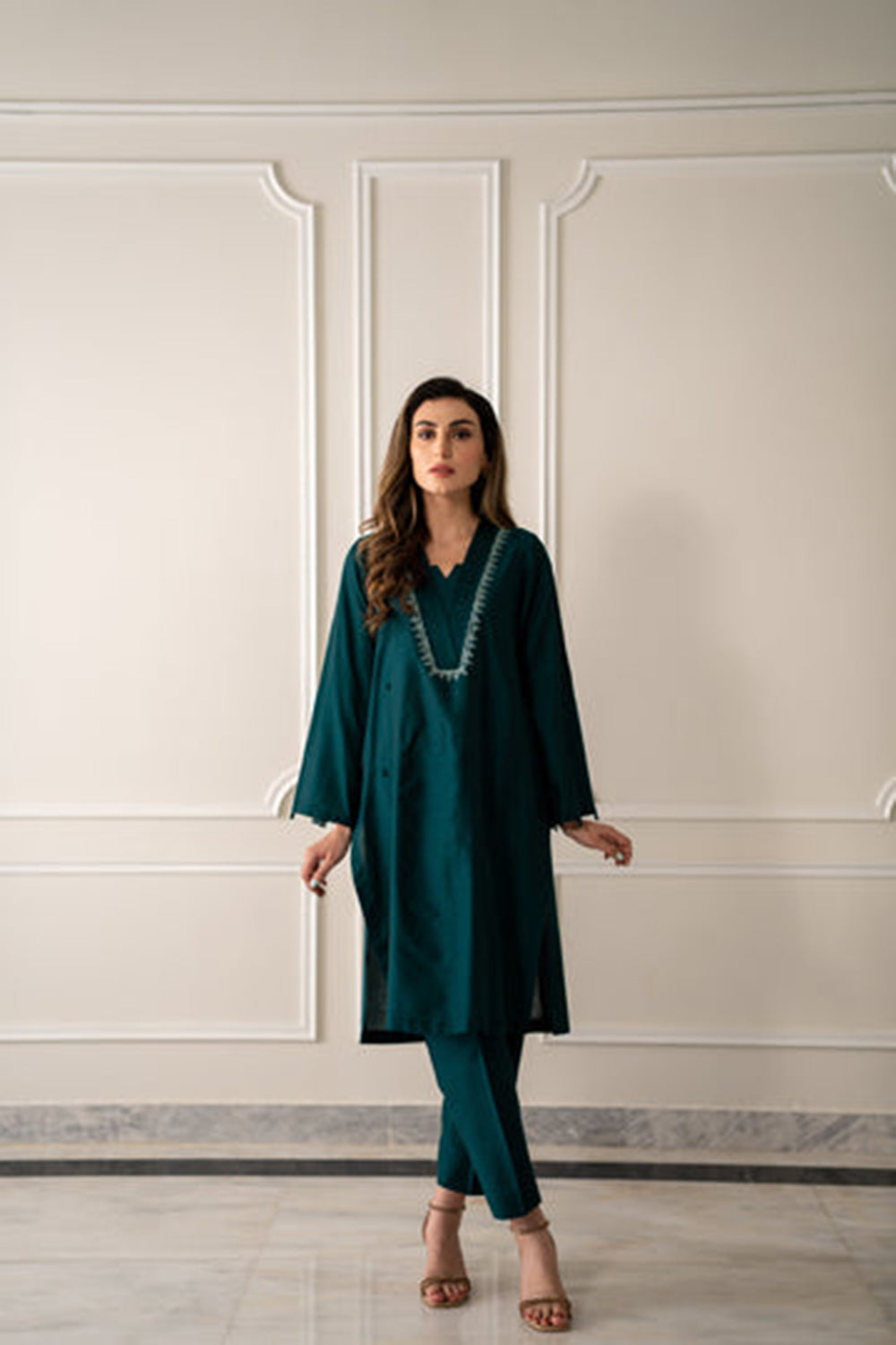Khushboo & Pankaj Emerald Dusk Embroidered Kurta Trouser Set